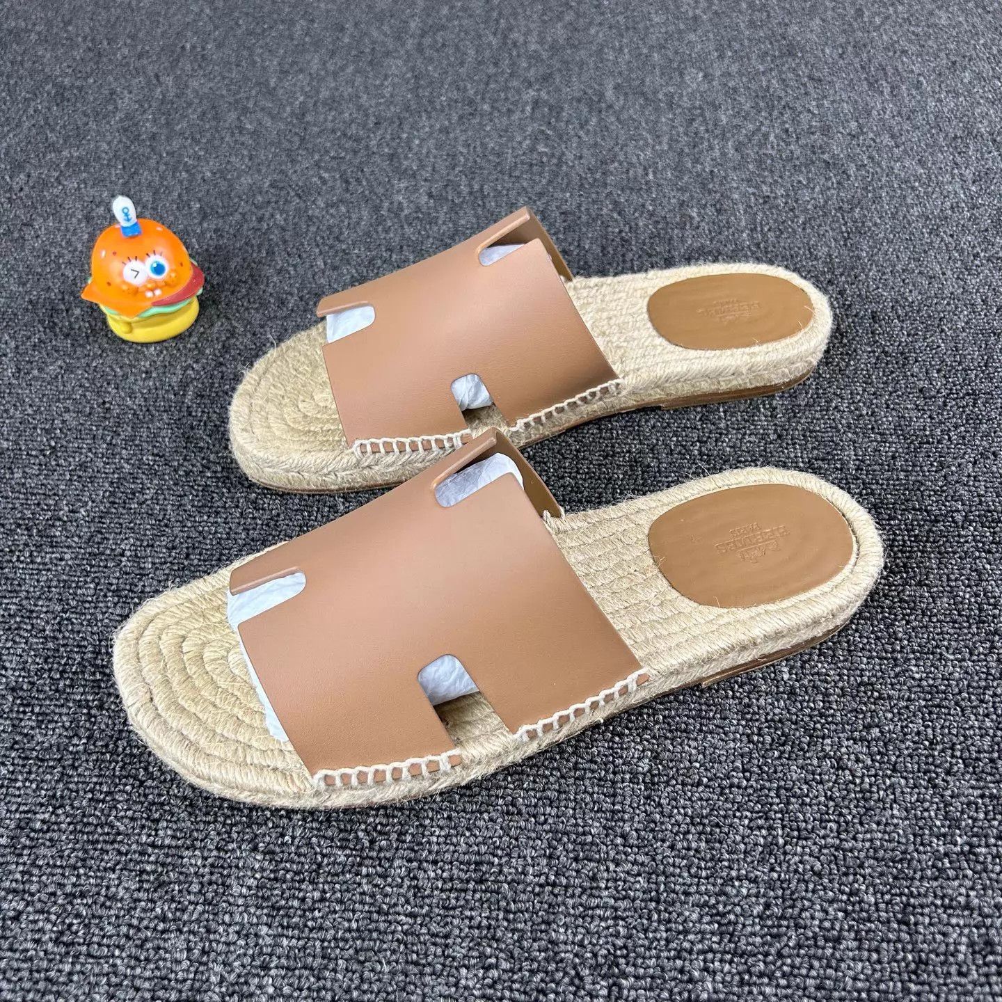 Hermes Hermes Brown Straw Open-Toe Slides 42 Size US 9 / EU 42 - 1 Thumbnail