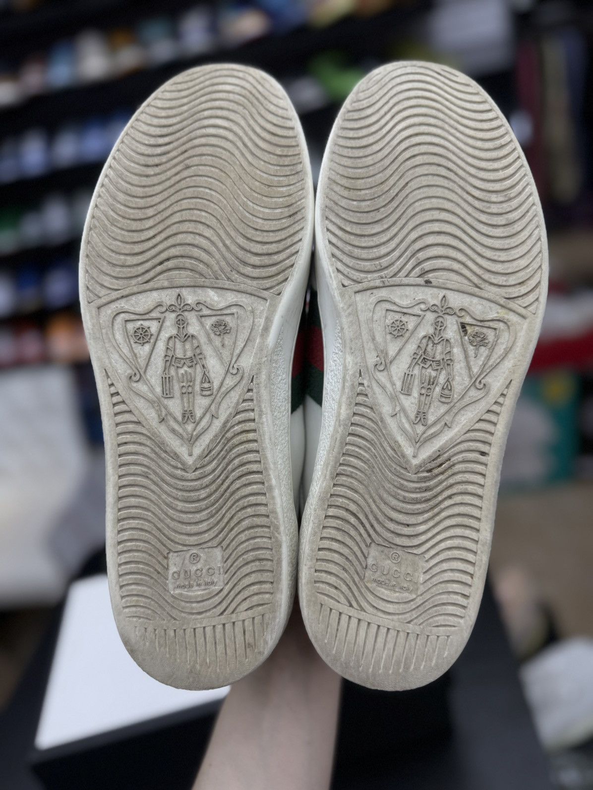 Gucci Gucci Mens Low Top Bee Sneakers Size 10G/10.5US Size US 10.5 / EU 43-44 - 13 Thumbnail