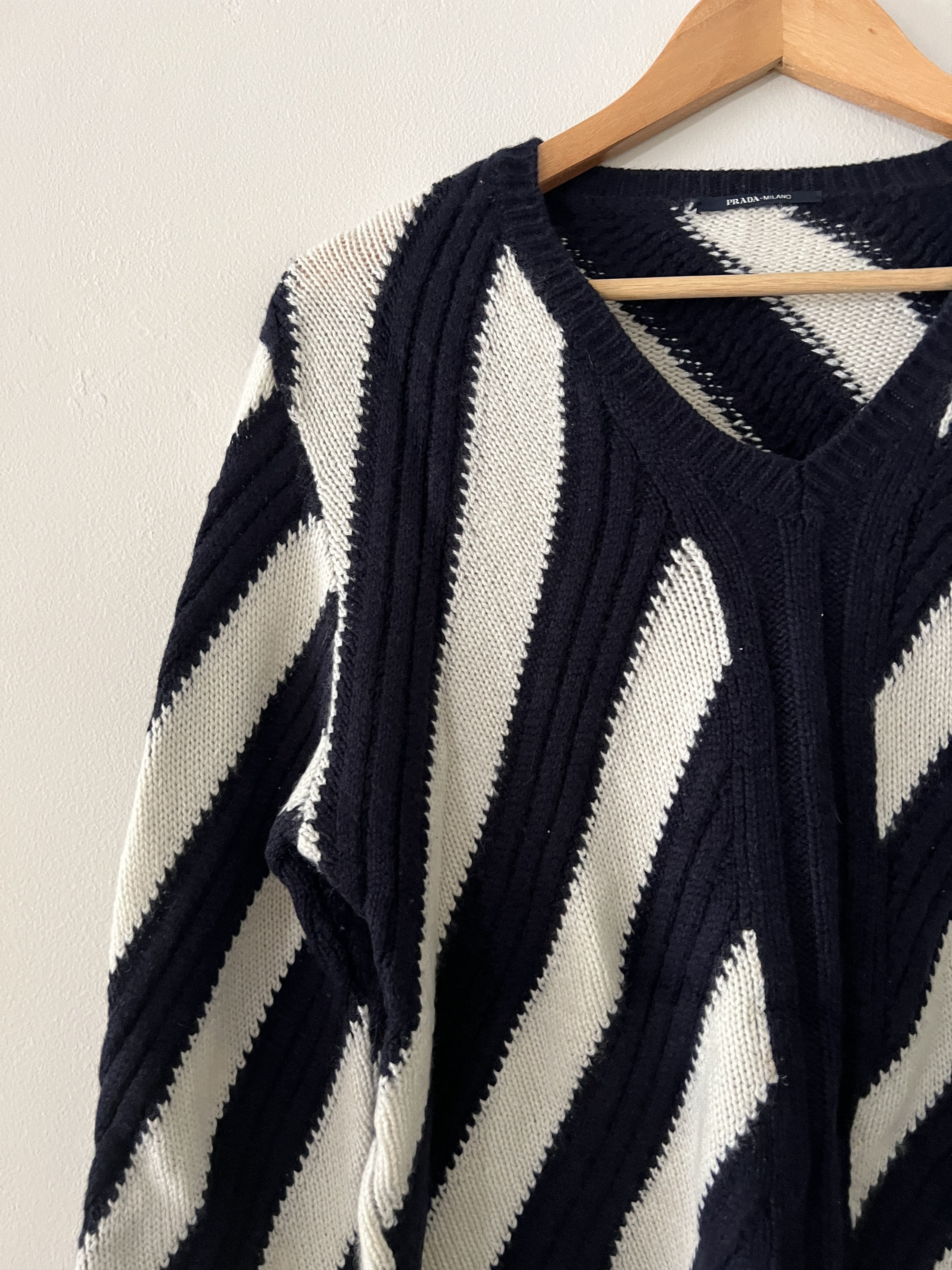 Prada Prada cashmere cable knit jumper Size US S / EU 44-46 / 1 - 5 Thumbnail