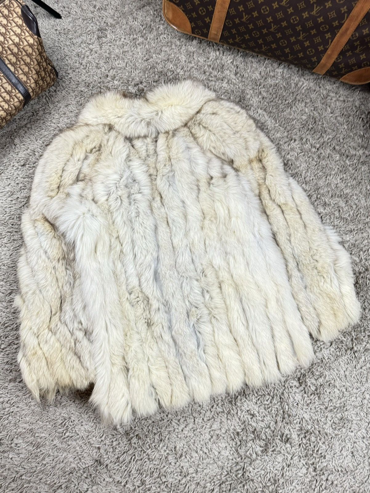 Sagafurs Rare Blue Arctic Fox natural fur Saga Fox coat original item Size M / US 6-8 / IT 42-44 - 2 Thumbnail