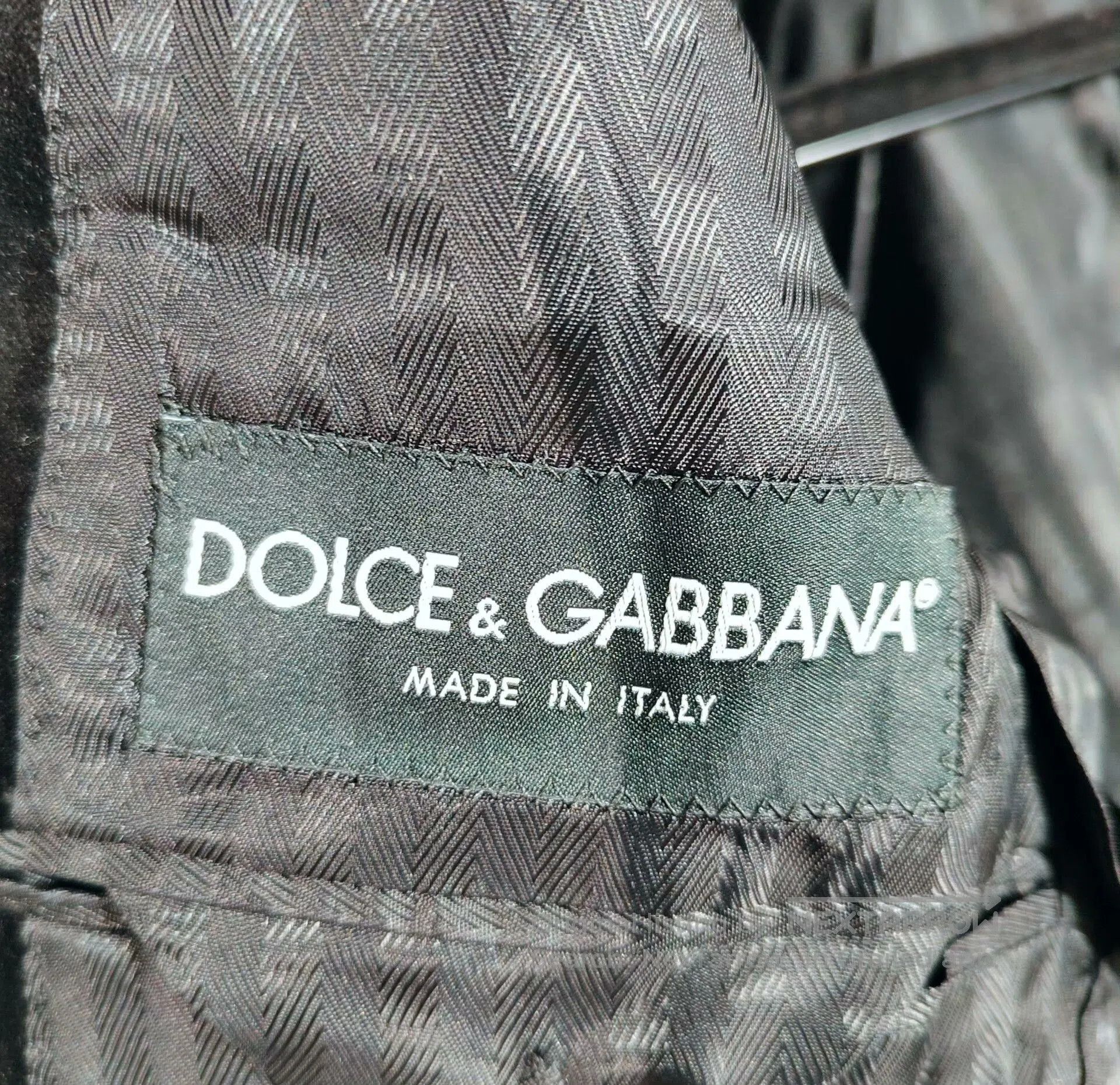 Dolce & Gabbana Dolce & Gabbana Black Velvet Blazer. Size US S / EU 44-46 / 1 - 5 Thumbnail