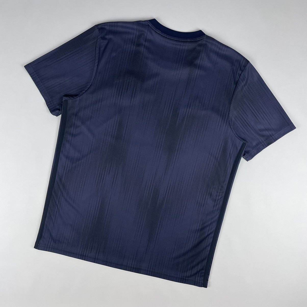 Adidas Adidas Manchester United 2018/19 Soccer Jersey Football Tee Size US L / EU 52-54 / 3 - 12 Thumbnail
