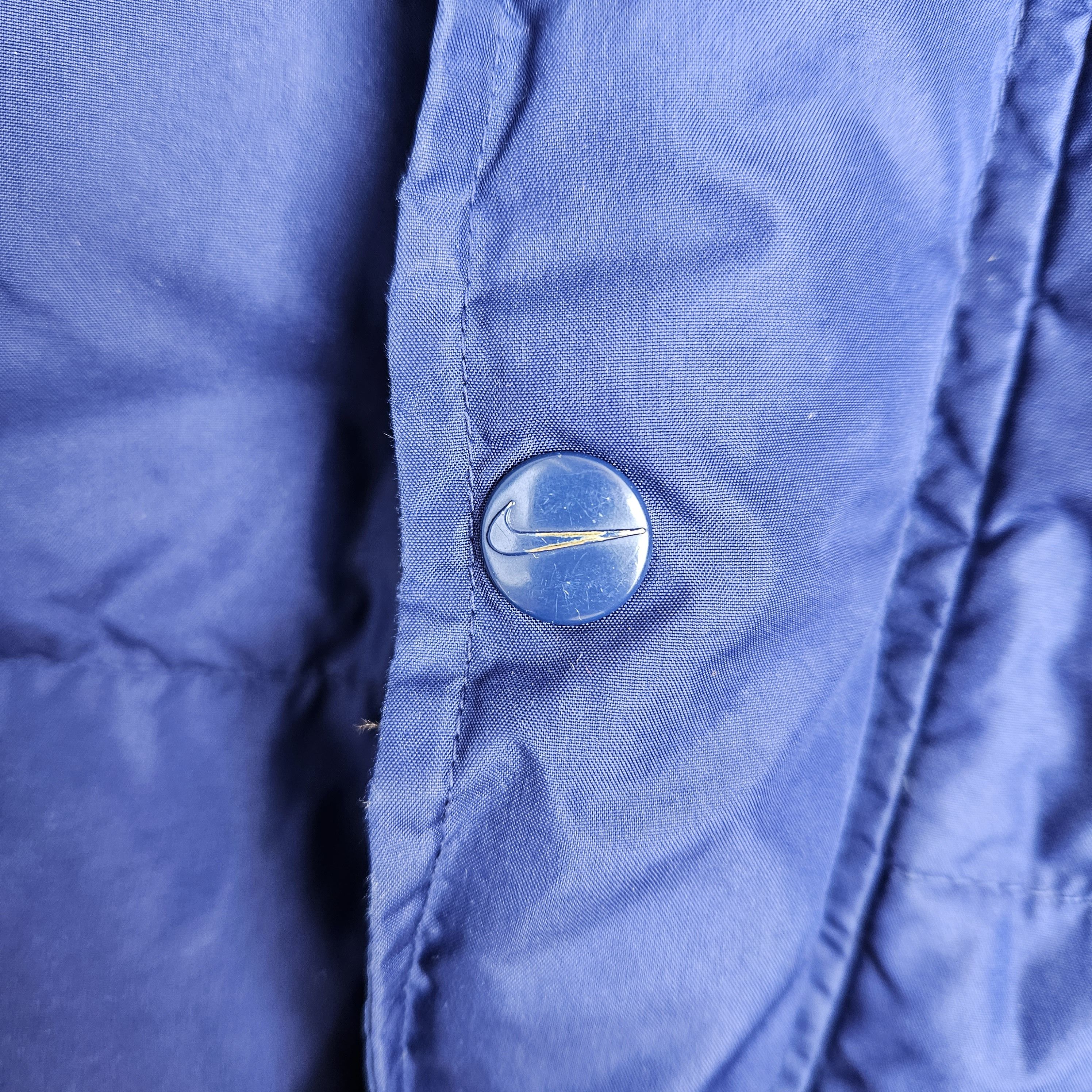 Nike × Vintage Vintage Nike Navy Puffer Swoosh Size US XL / EU 56 / 4 - 5 Thumbnail