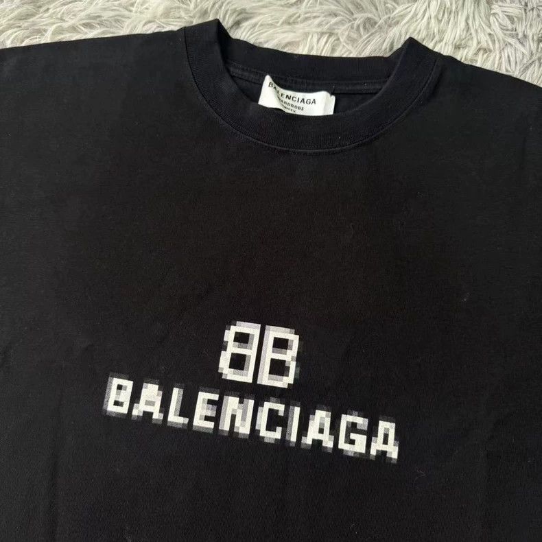 Balenciaga Balenciaga Mosaic short sleeve 2504-Nextarrow Size US XS / EU 42 / 0 - 3 Thumbnail