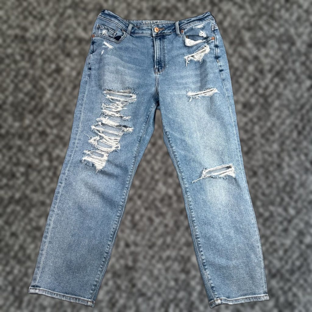 American Eagle Outfitters American Eagle Outfitters Jeans Womens 12 Short Distressed Button Fly Cotton Blend Denim Mom Size 34" / US 12 / IT 48 - 1 Thumbnail