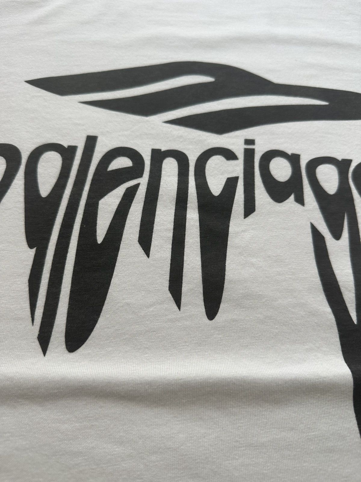 Balenciaga Balenciaga liquified 3B logo shirt dirty white Sz1 NEW Size US S / EU 44-46 / 1 - 3 Thumbnail