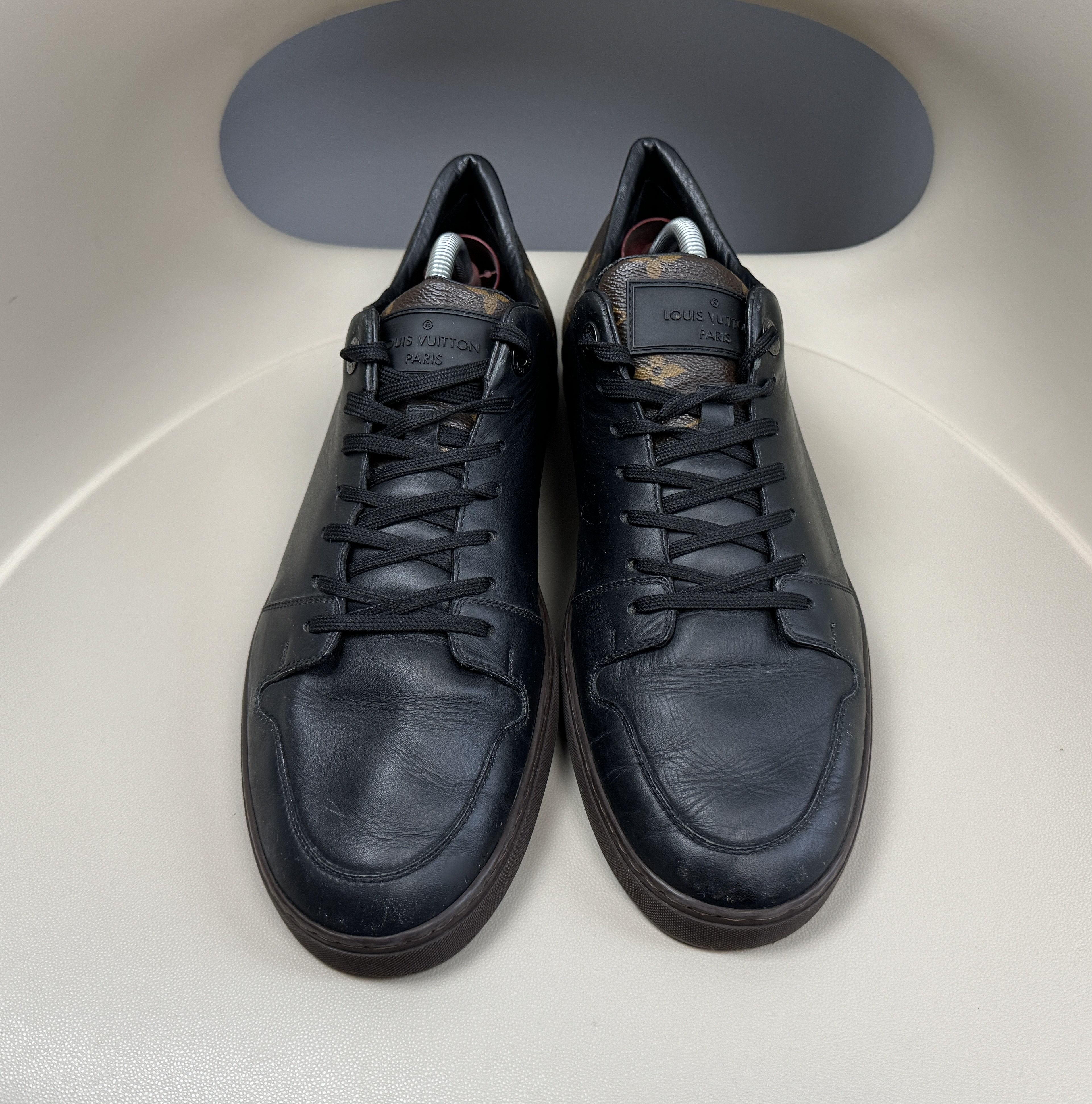 Leather Louis Vuitton Line-Up Monogram Leather Sneakers Size 8 US 9 Size US 9 / EU 42 - 4 Thumbnail