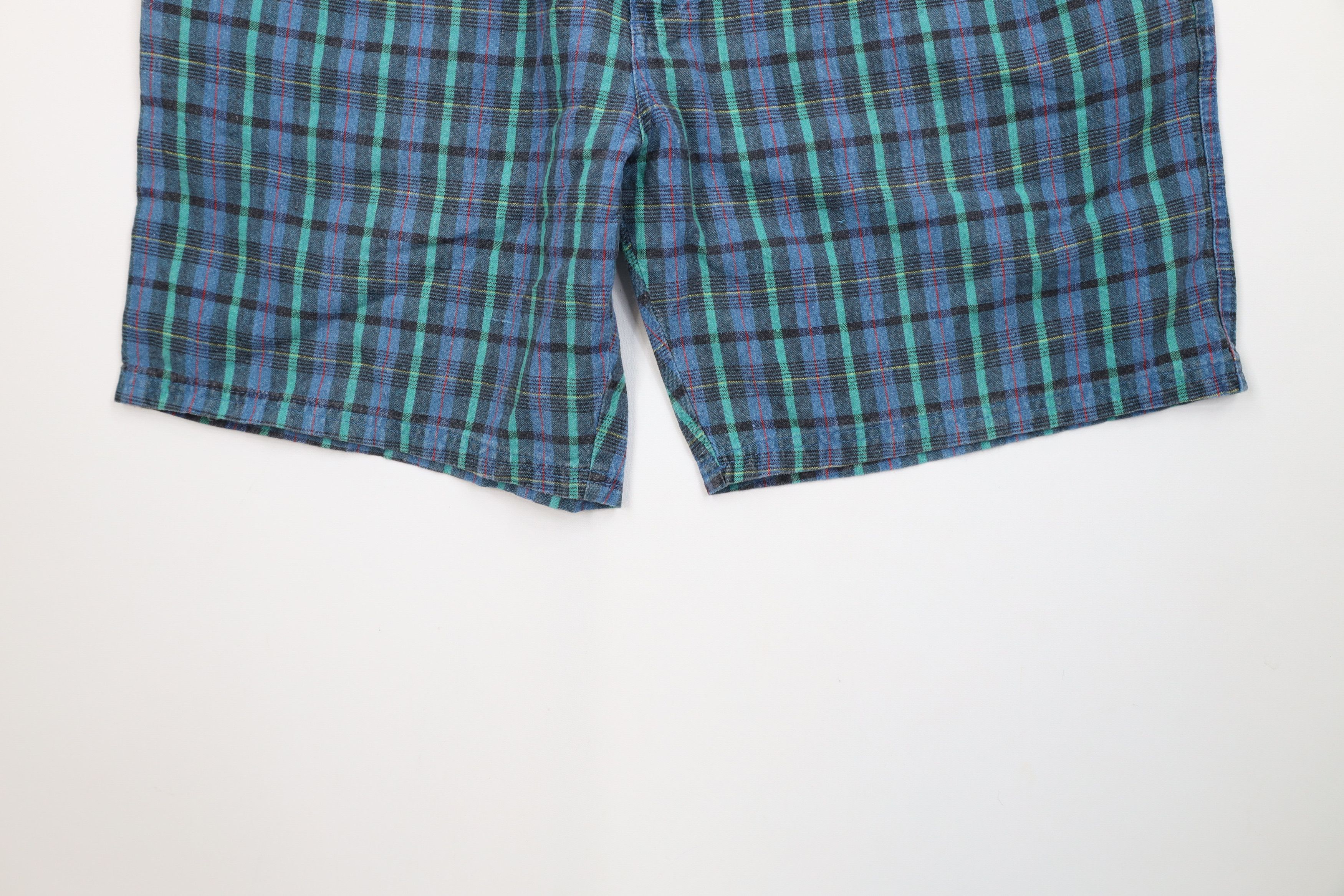 Vintage Vintage 90s Streetwear Madras Plaid Above Knee Chino Shorts Size US 38 / EU 54 - 4 Thumbnail