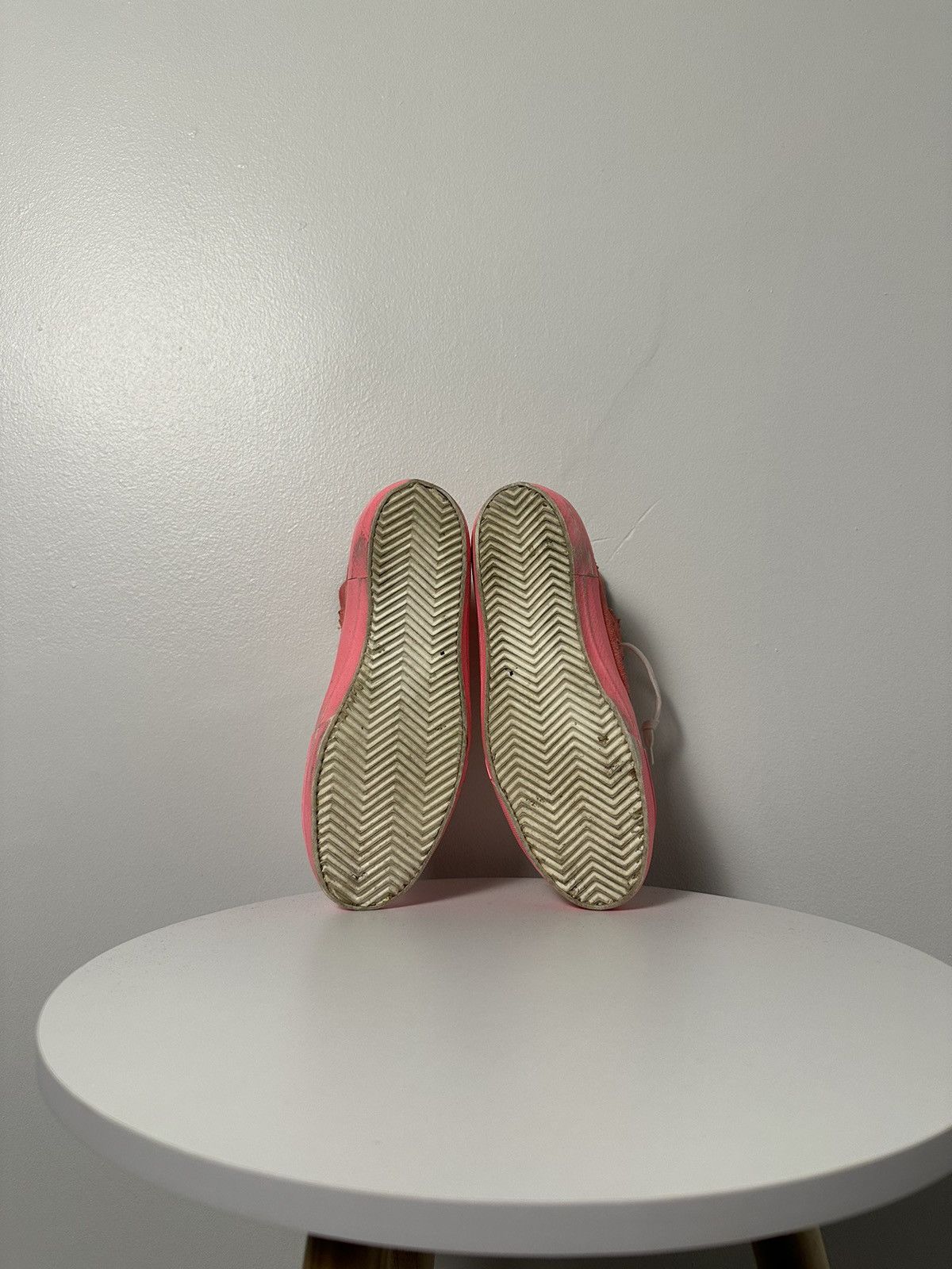 Golden Goose Golden Goose Deluxe Brand V Star 2 Pink Hi-Top Sneakers Size US 7.5 / IT 37.5 - 7 Thumbnail