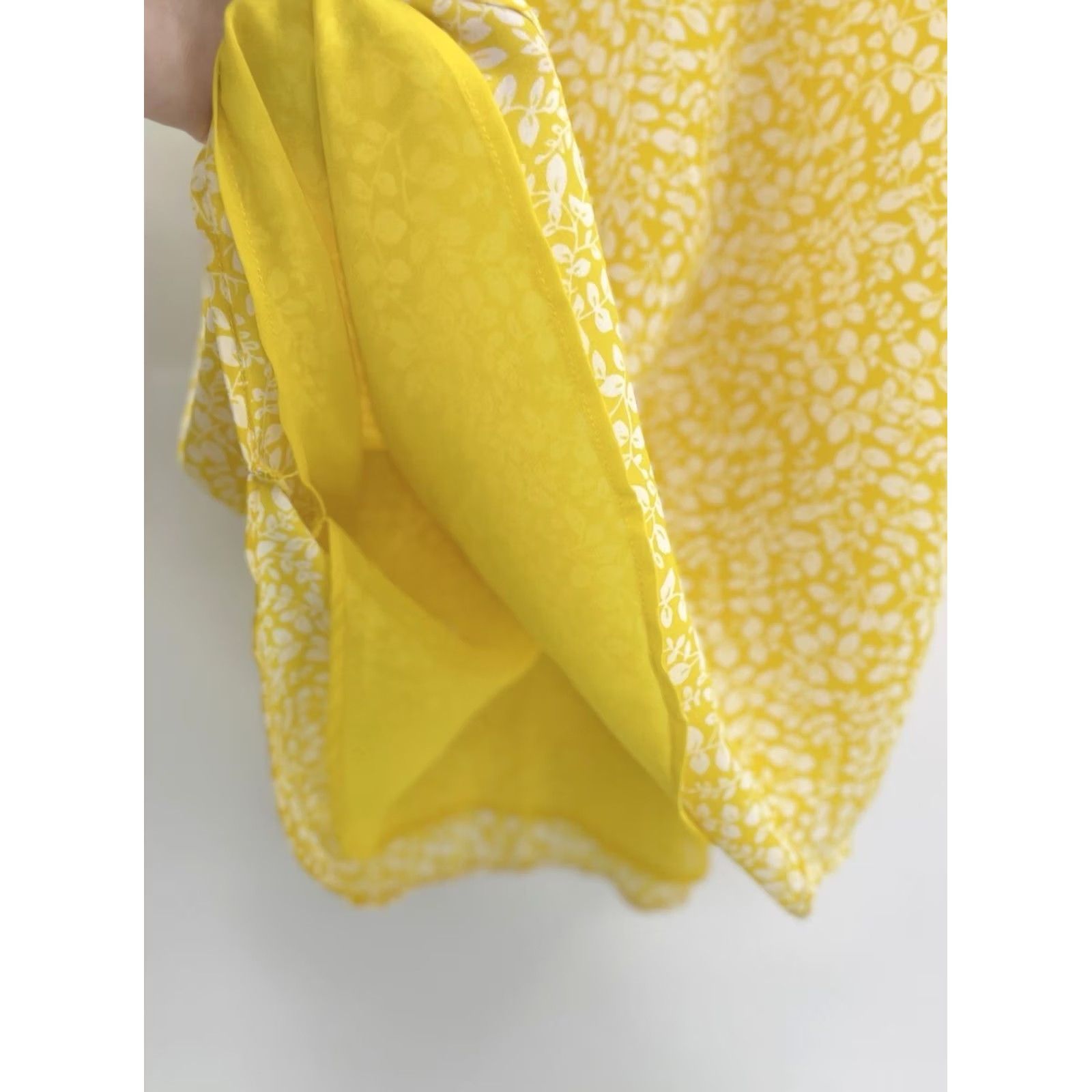 Loft LOFT Yellow Floral Chiffon Strappy Sleeveless Blouse Boho Women's Sz XS Size XS / US 0-2 / IT 36-38 - 6 Thumbnail