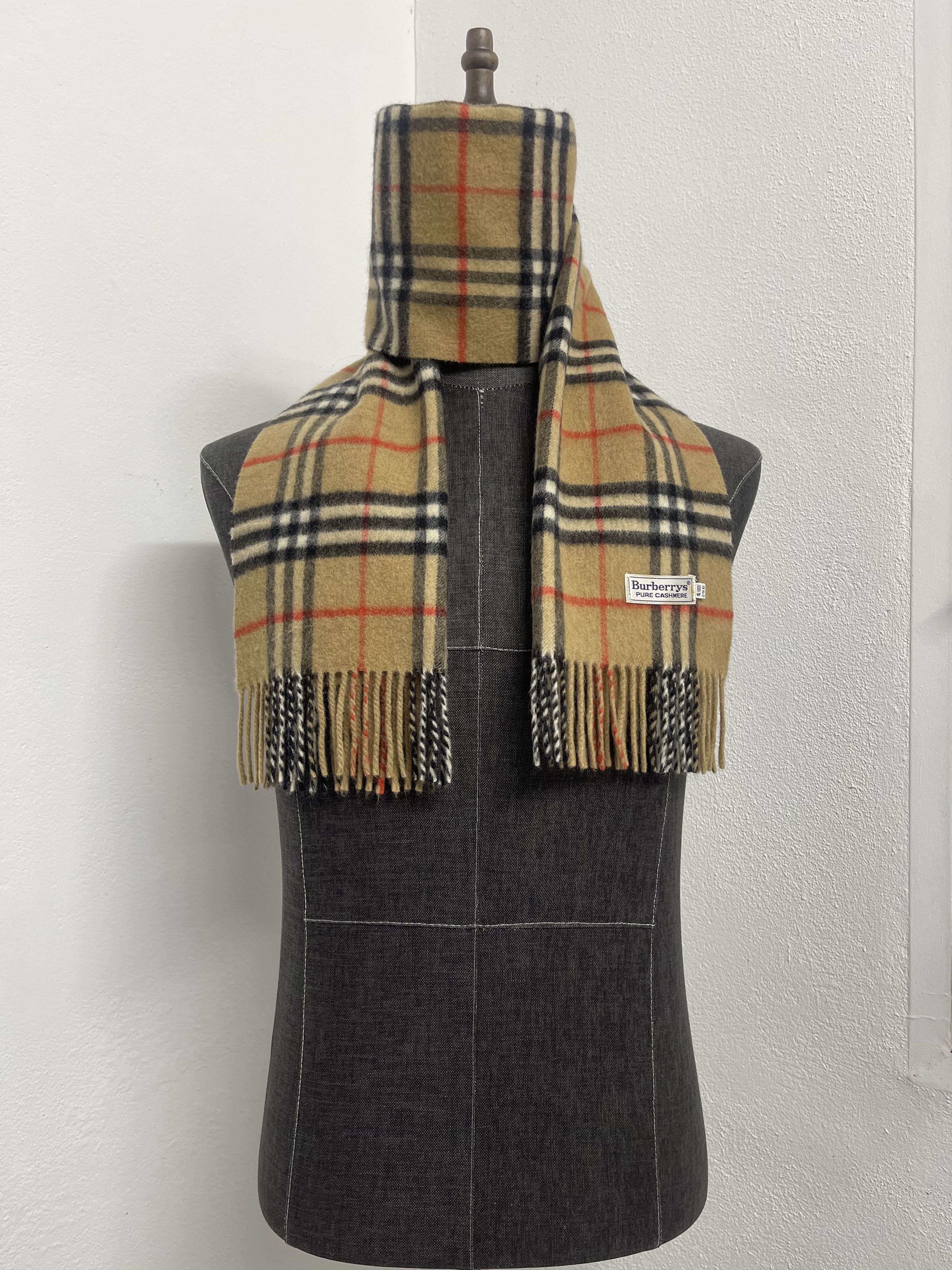 Burberry Vintage Burberrys Checkered Cashmere Scarf / Muffler - 6233 Size ONE SIZE - 2 Thumbnail