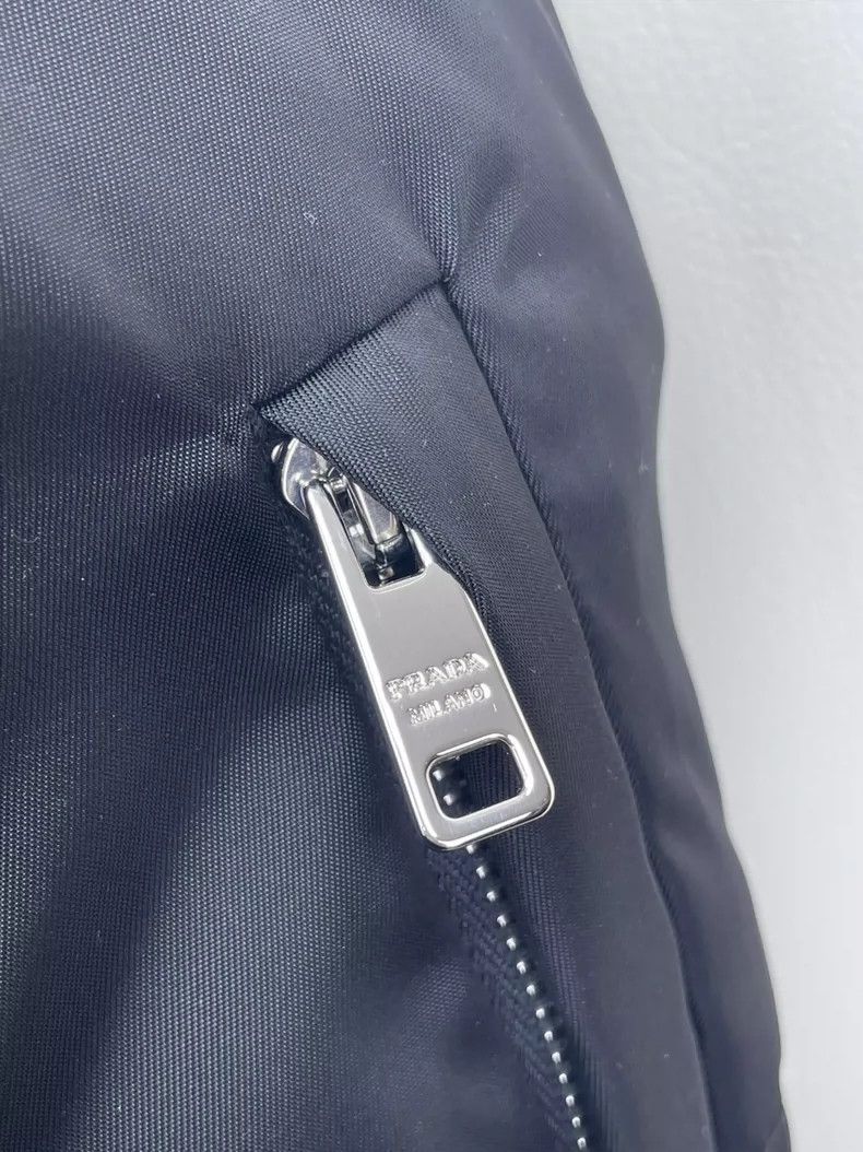 Prada Prada 22 autumn and winter functional silhouette down jacke Size M / US 6-8 / IT 42-44 - 3 Thumbnail