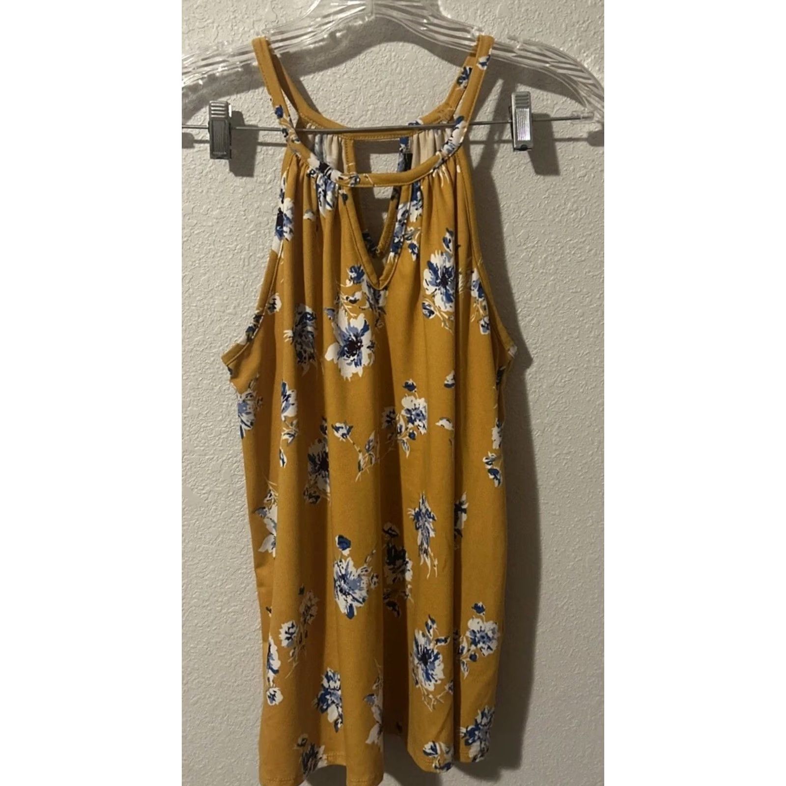 Vintage Maurices Blouse Shirt Womens V-Neck Sleeveless Floral Yellow Med Sheer Knit Polyester Size M / US 6-8 / IT 42-44 - 7 Thumbnail
