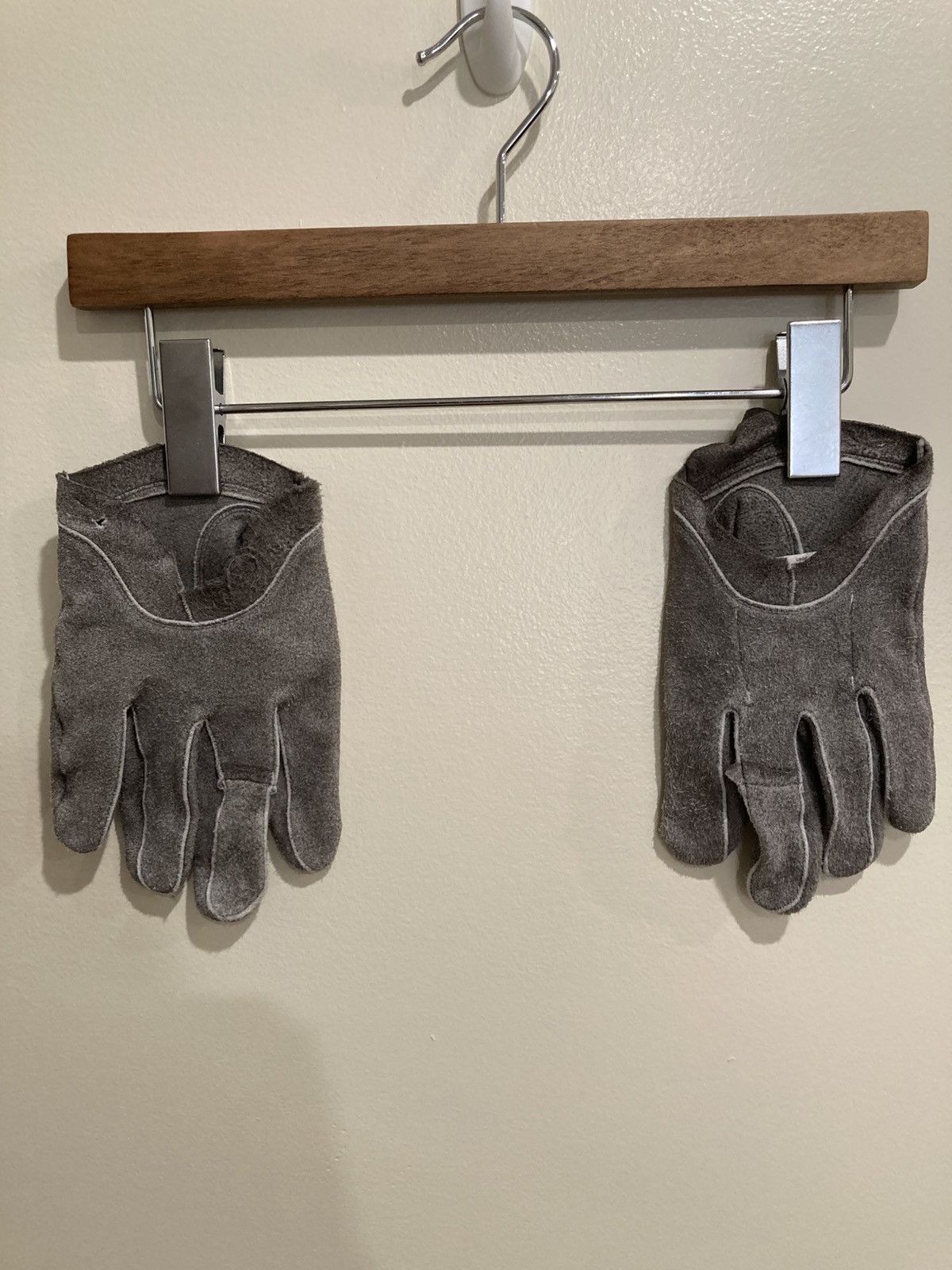 Takahiromiyashita The Soloist. Deer suede gloves Size ONE SIZE - 2 Thumbnail