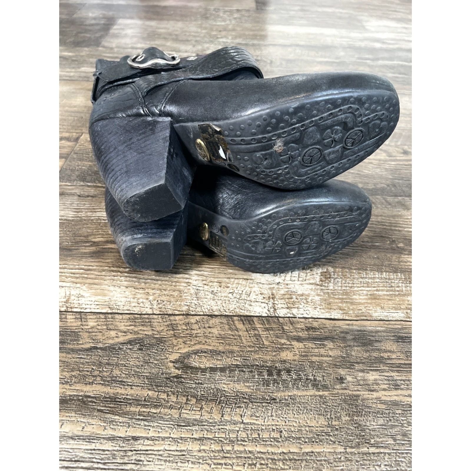 Lucky Brand Lucky Brand Candice Pebbled Leather Boots Women Block Heeled Buckle Buckle 15" Shaft Black Size 6.5M Tall Leather Boots Size US 7 / IT 37 - 8 Thumbnail