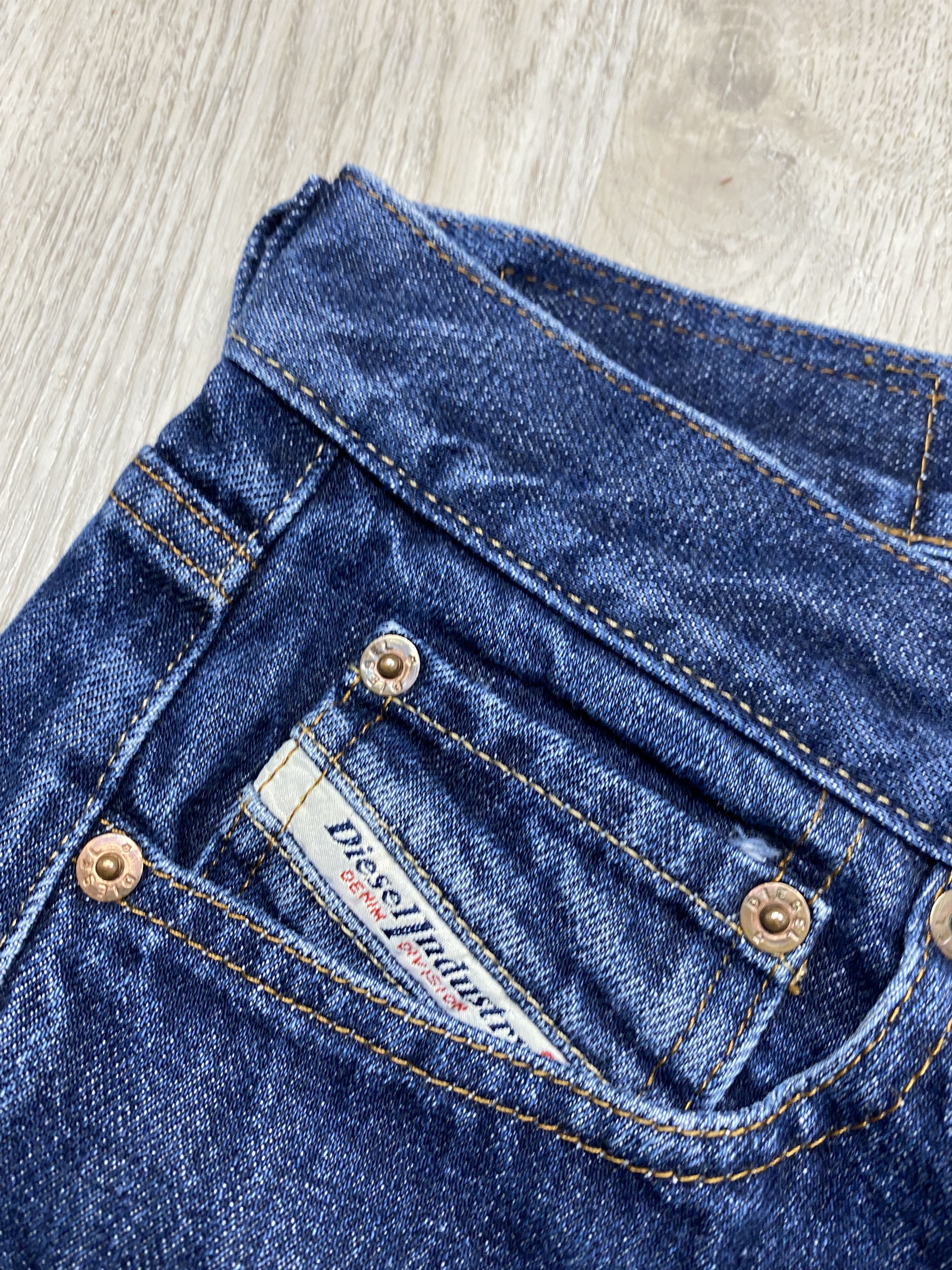 Diesel × Vintage Diesel Vintage Mens Denim Shorts Size US 30 / EU 46 - 7 Thumbnail