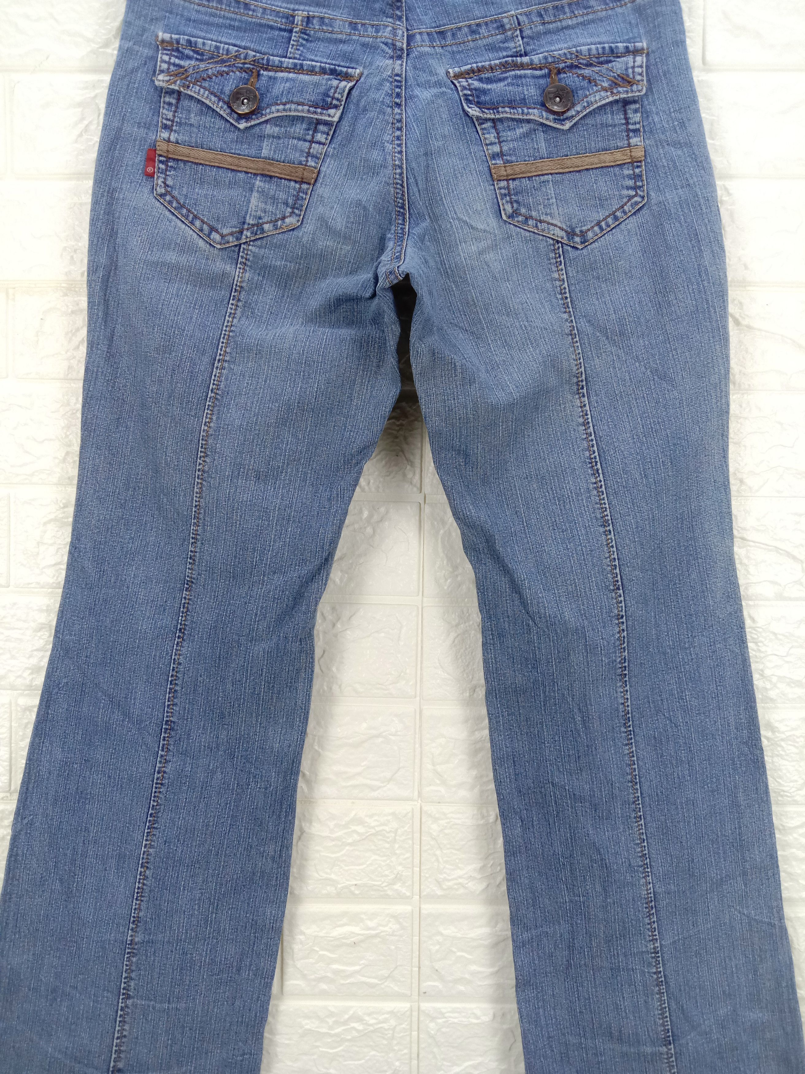 Japanese Brand Vintage Japanese Bush Flare Jeans Bell Bottom Denim Size 28" / US 6 / IT 42 - 7 Thumbnail
