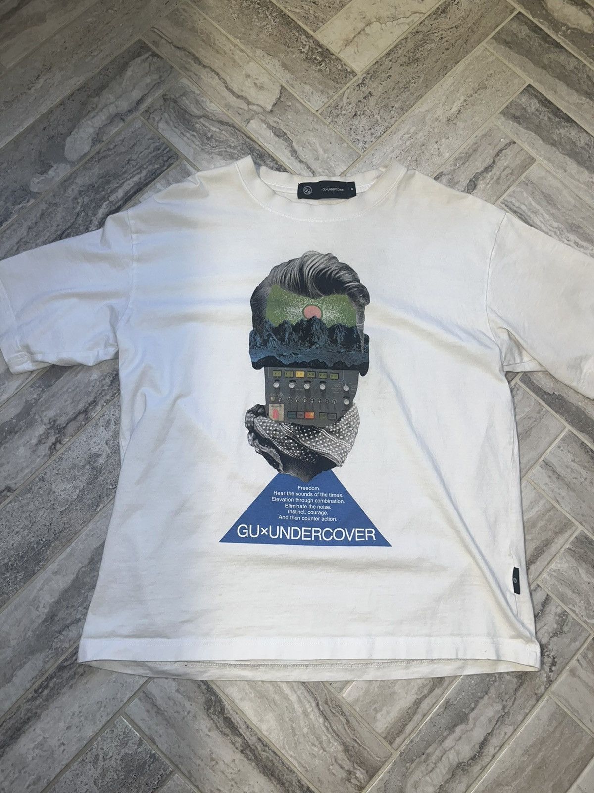 Undercover Undercover x GU tee Size US M / EU 48-50 / 2 - 1 Thumbnail