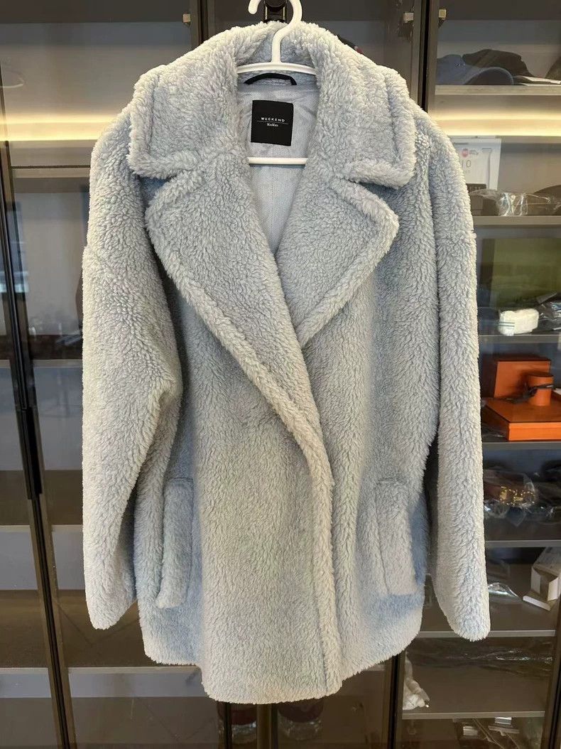 Max Mara Max Mara Sheepwool cropped teddy coat Size M / US 6-8 / IT 42-44 - 1 Thumbnail