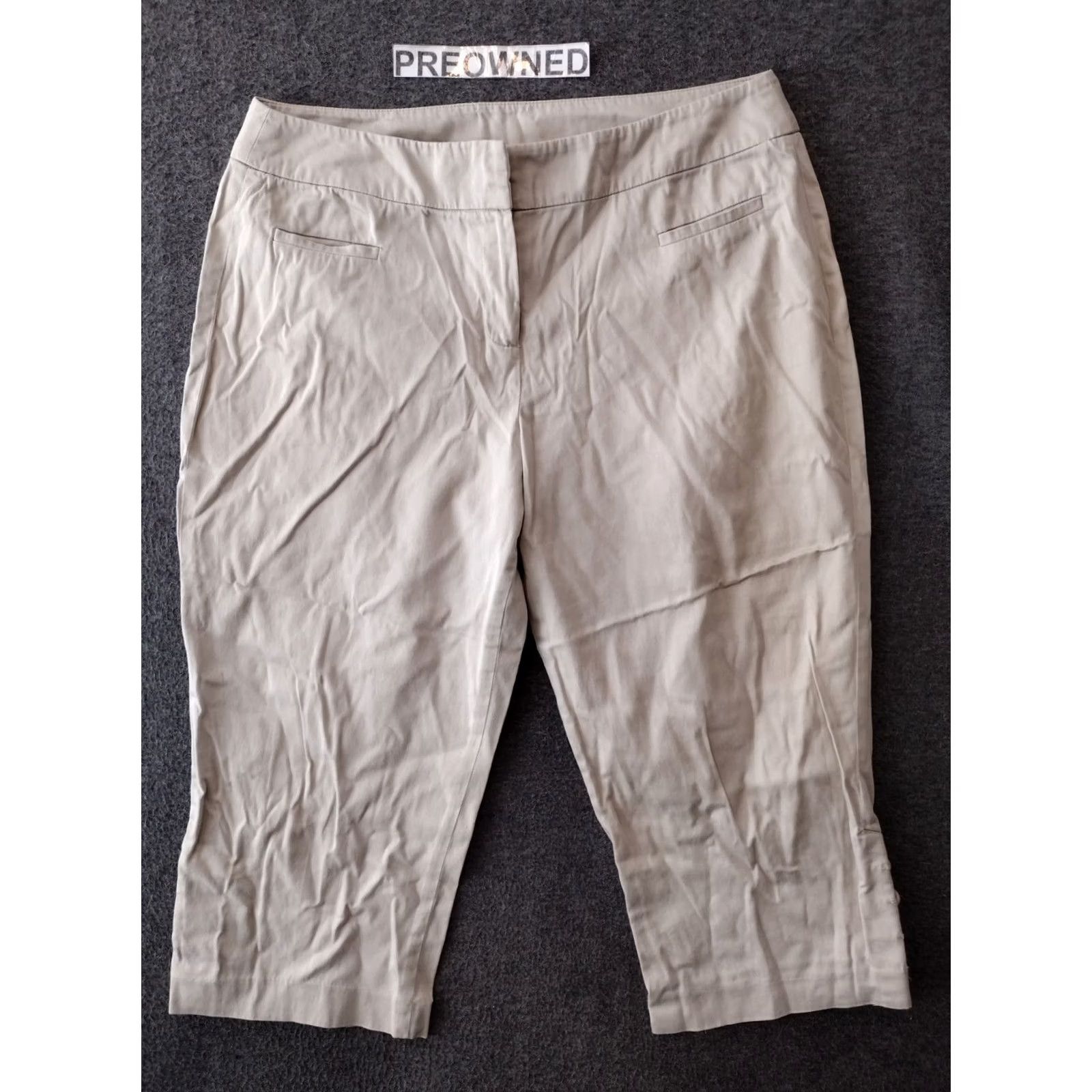 Vintage New Directions Beige Capri Pants 10P Petite Cotton Blend Flat Front Casual Party/Cocktail Womens 10P Beige Capri Pants (Capri) Size 32" / US 10 / IT 46 - 2 Thumbnail