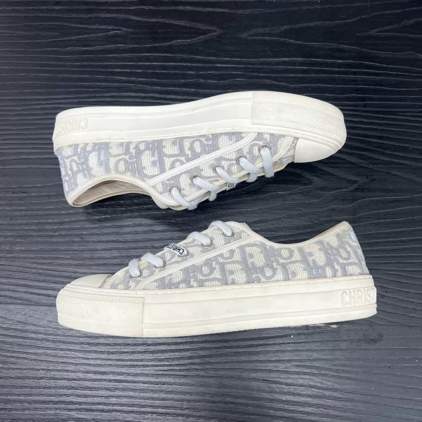Dior DIOR Walk'n'Dior Gray Embroidered 37.5 Shoes Size US 7 / IT 37 - 3 Thumbnail