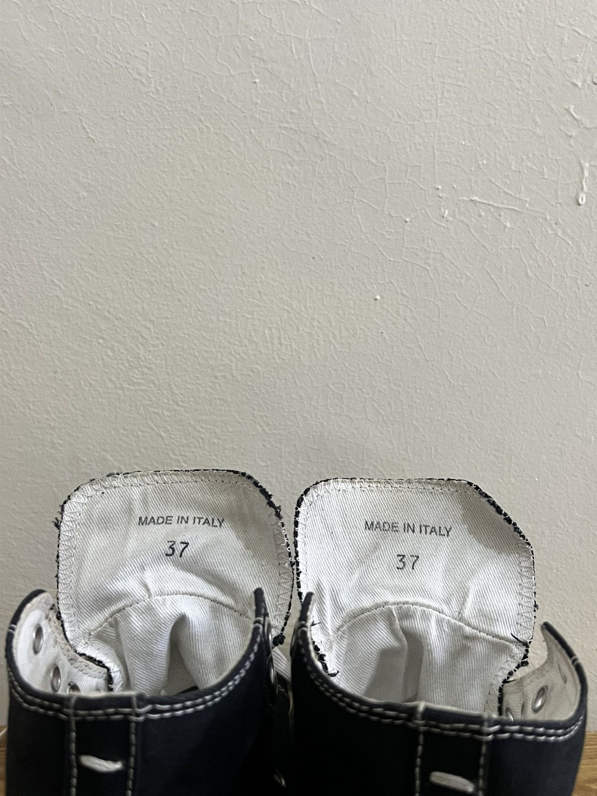 Maison Margiela Maison Margiela Canvas Tabi Hightop Sneakers Size US 7 / IT 37 - 11 Thumbnail