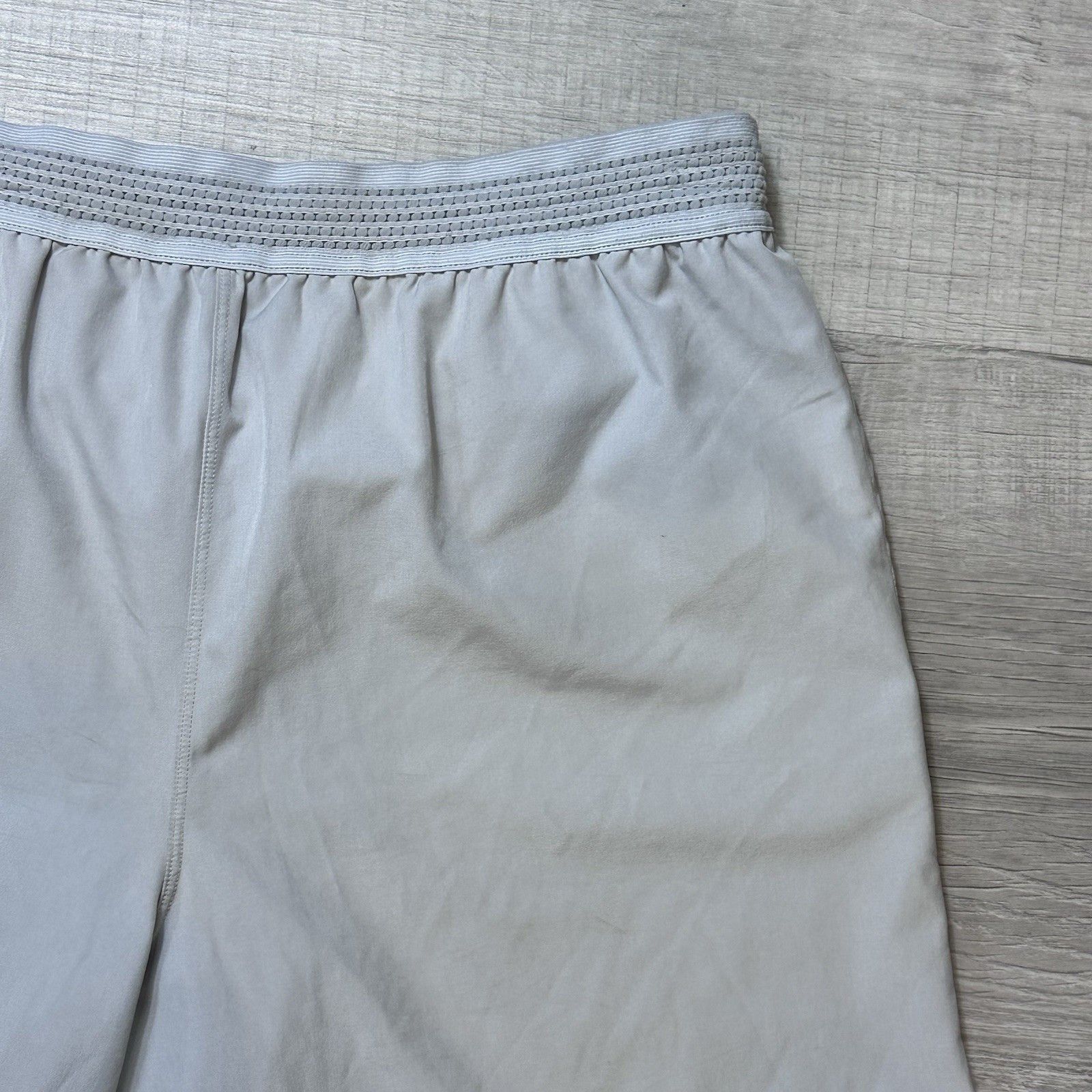 Fabletics Fabletics Fundamental Shorts Mens Large Athletic Gray Lined Size US 34 / EU 50 - 4 Thumbnail