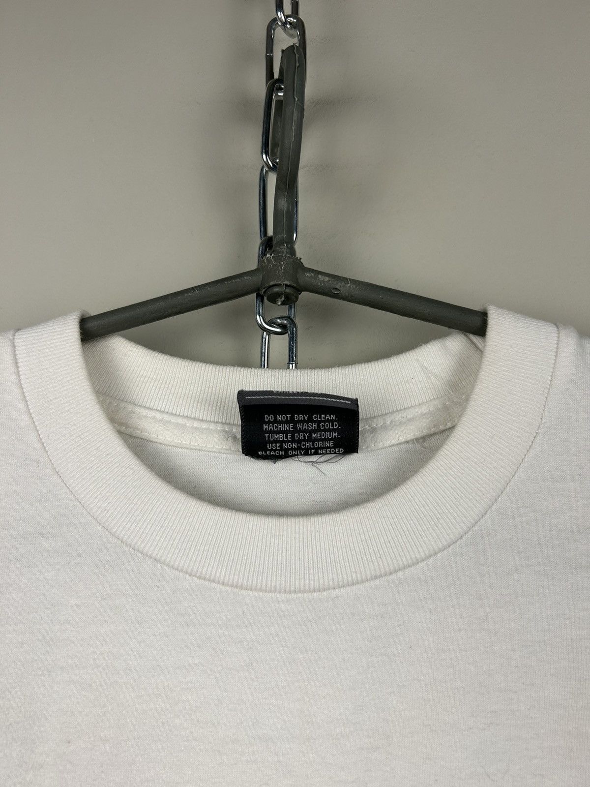 Oakley Vintage Oakley Center Logo T shirt rare Size US M / EU 48-50 / 2 - 2 Thumbnail