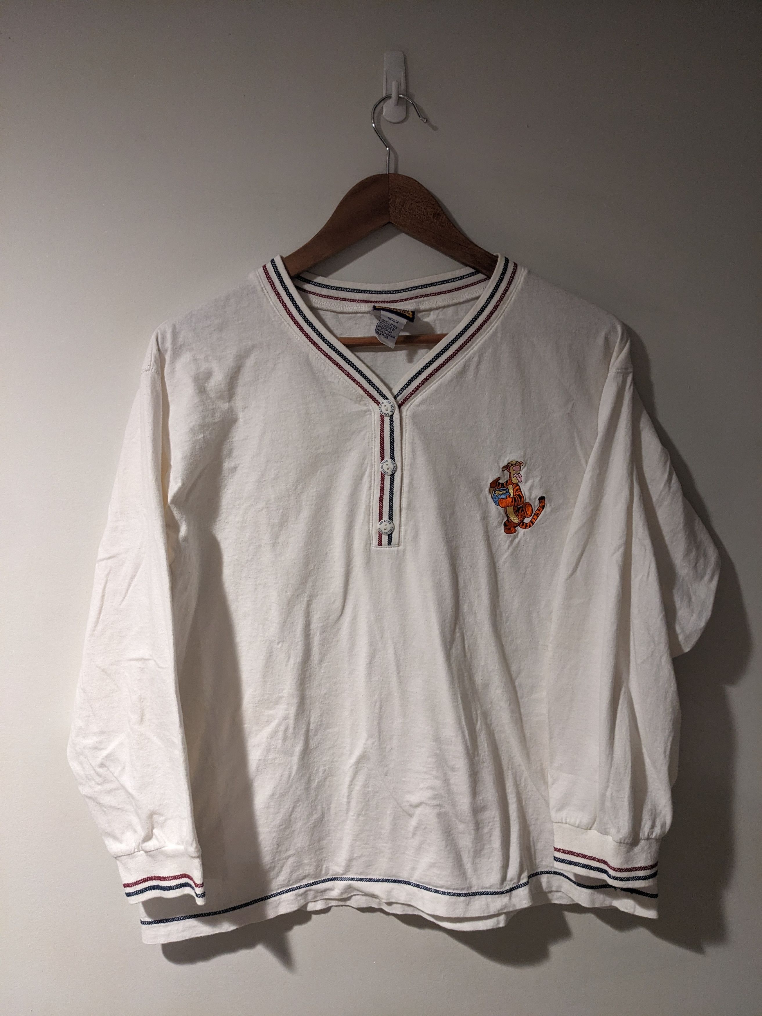 Disney × Vintage Vintage 90s Winnie the Pooh Tigger 100 Acre Long-Sleeve Size M / US 6-8 / IT 42-44 - 1 Thumbnail