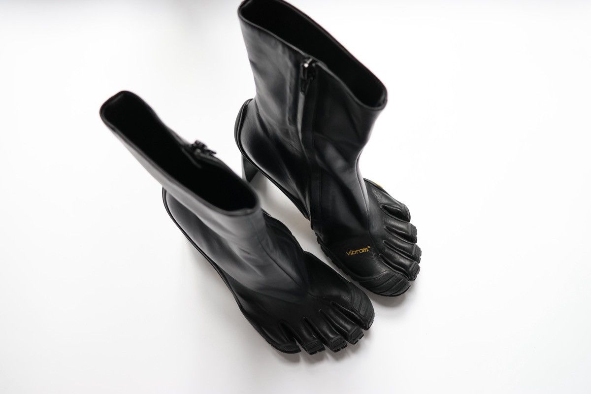 Balenciaga × Vibram Balenciaga Vibram FiveFingers Leather Heeled Toe AW20 Size US 7 / IT 37 - 2 Thumbnail