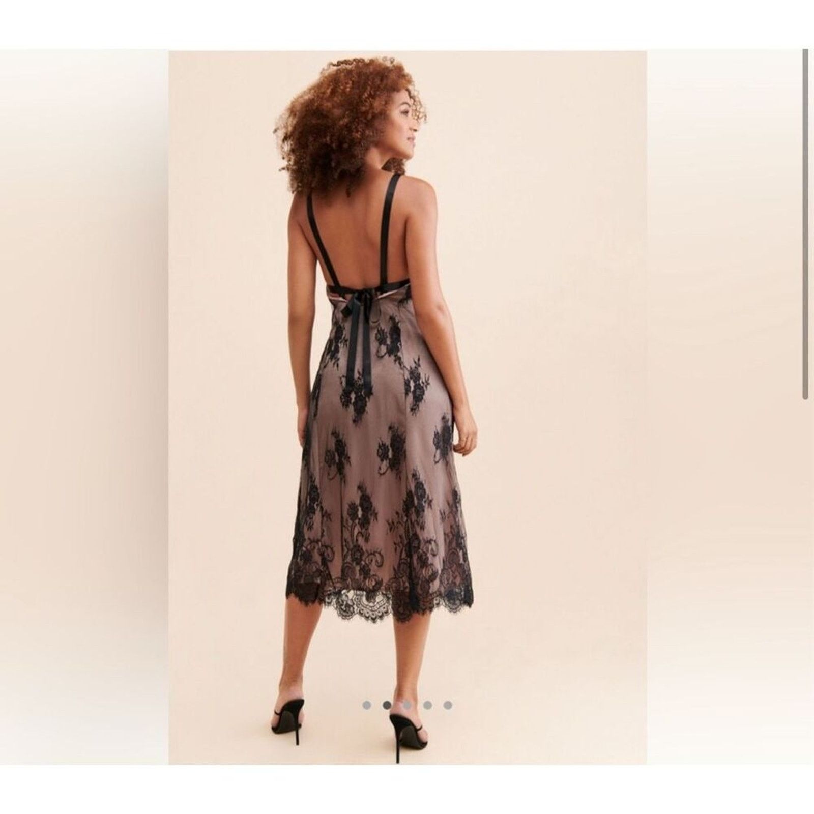 Anthropologie NWT Anthropologie Floral Lace Midi Dress - Size Small Size S / US 4 / IT 40 - 2 Thumbnail
