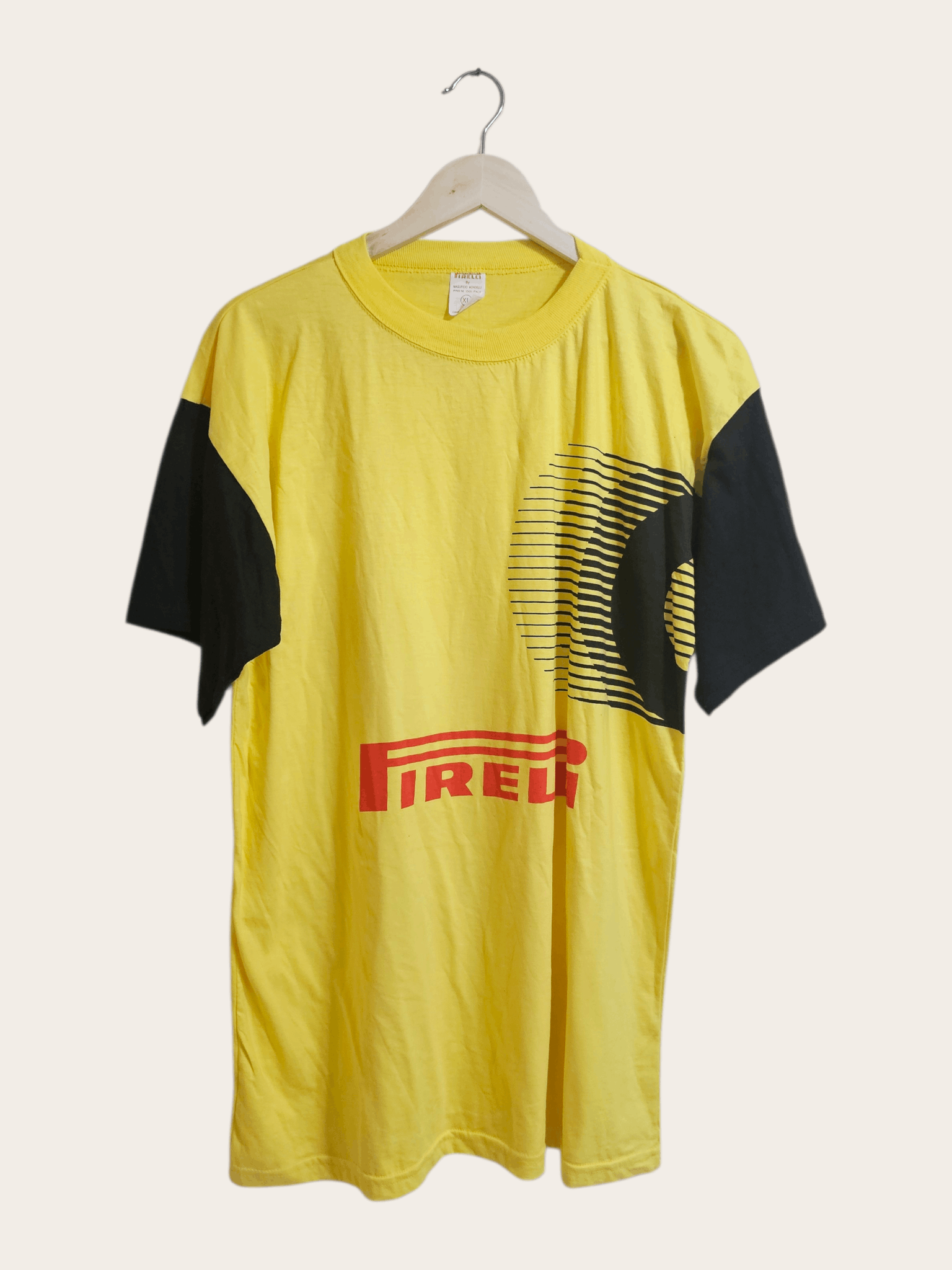Pirelli Pirelli Tyres 90's Tee Size US XL / EU 56 / 4 - 1 Thumbnail