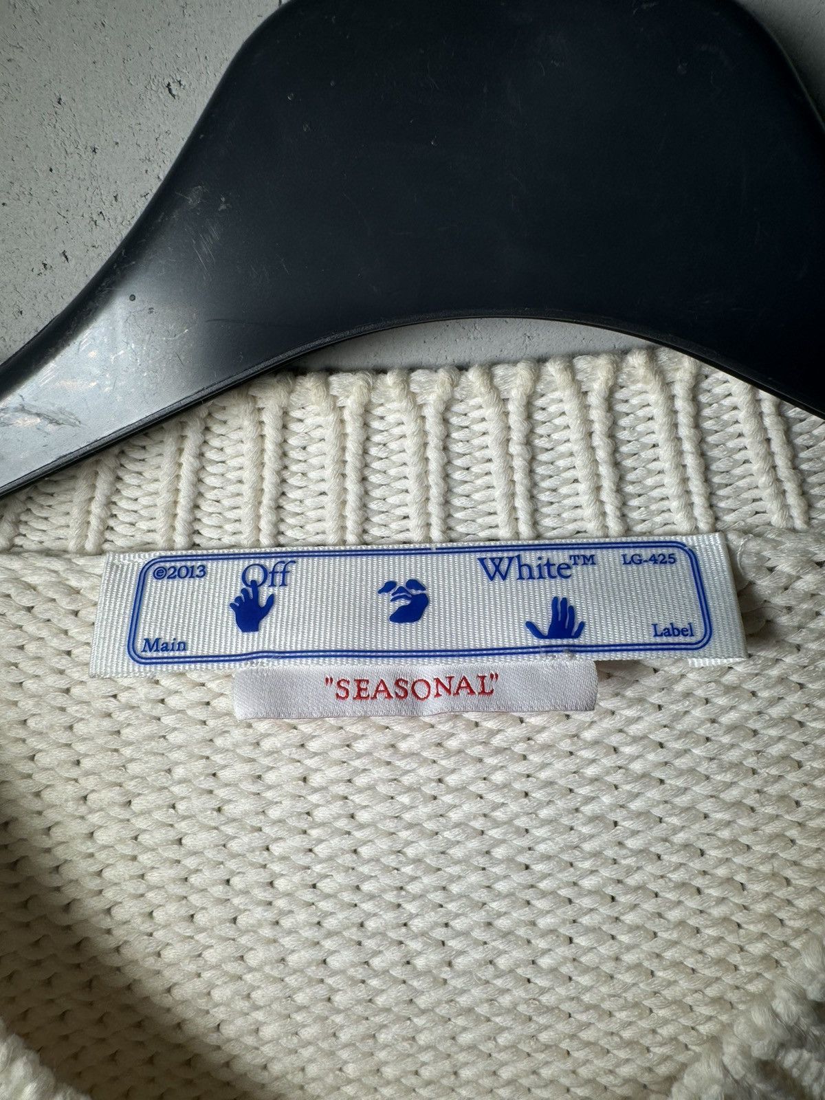 Designer × Off-White Off-White Graffiti Zine Sweater Size US M / EU 48-50 / 2 - 4 Thumbnail