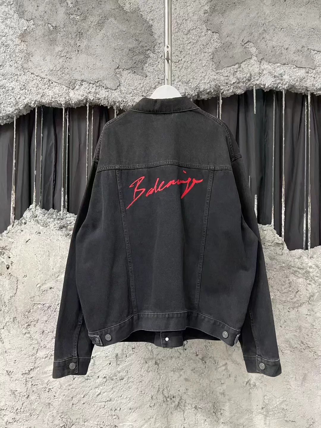 Balenciaga Balenciaga Black Red Logo Denim Jacket Size US M / EU 48-50 / 2 - 1 Thumbnail