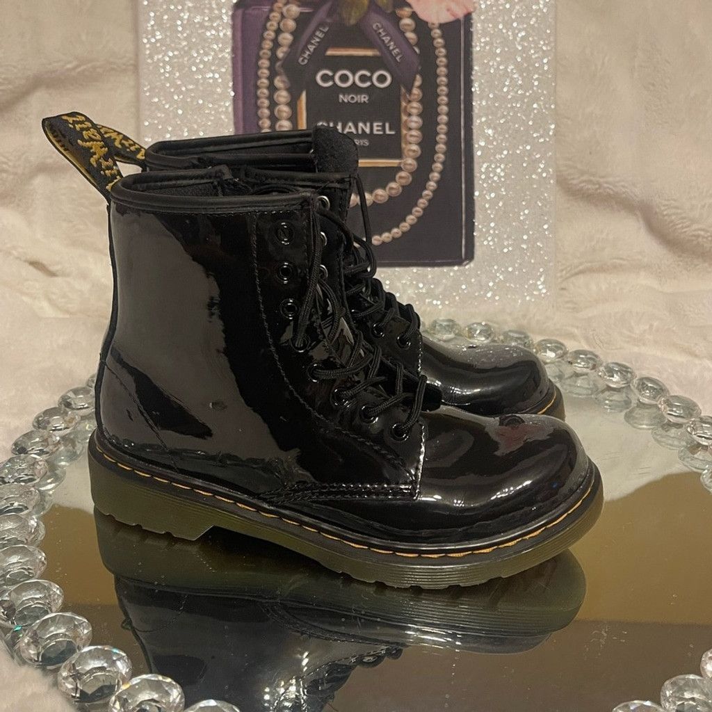 Dr. Martens Dr. Martens Women's 1460 Patent Leather Fashion Boot size 3 Size US 4 / IT 34 - 3 Thumbnail