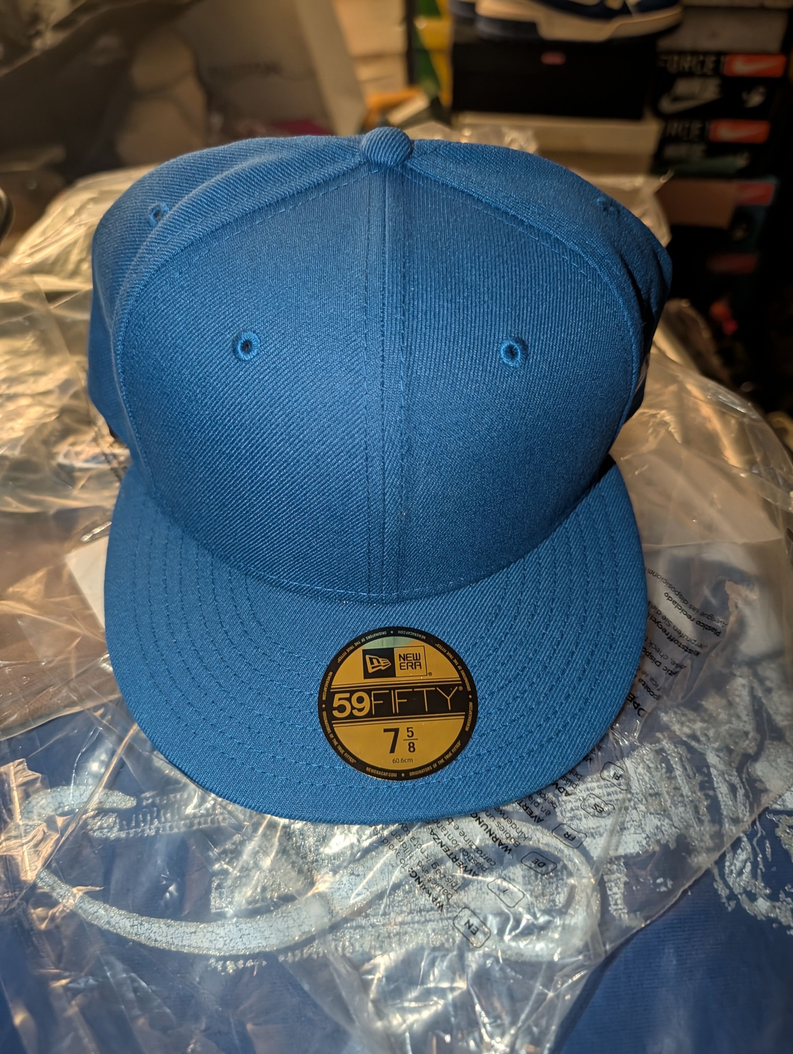Supreme Supreme AINTHERO Logo Fitted Hat FW25 Royal 7 5/8 Size ONE SIZE - 2 Thumbnail