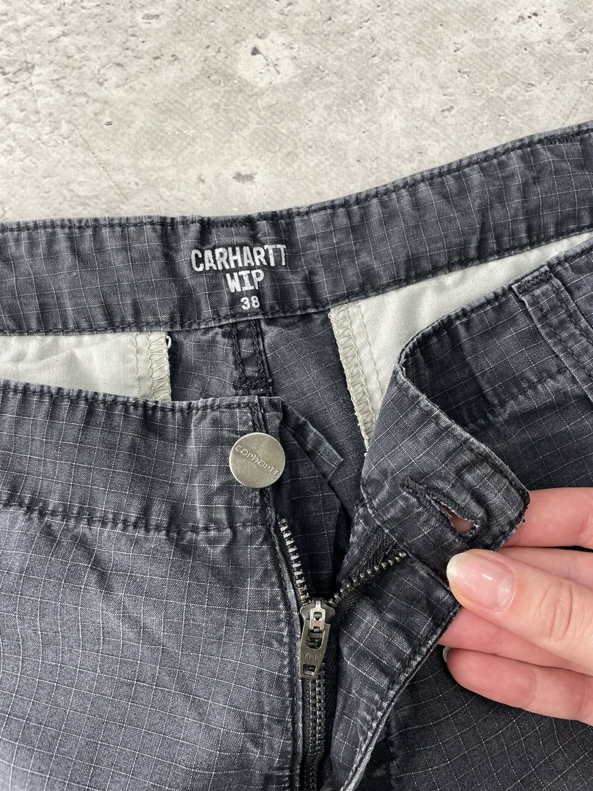 Carhartt Washed cargo y2k baggy wide leg carhartt shorts pants Size US 36 / EU 52 - 4 Thumbnail