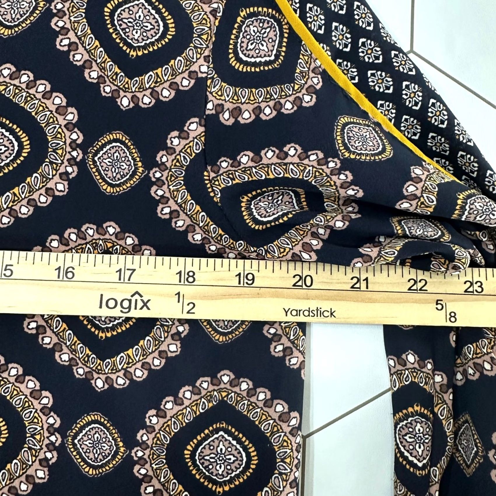 Loft LOFT Womens Navy Blue Medallion Print Long Sleeve Blouse Mustard Size Small Size S / US 4 / IT 40 - 4 Thumbnail