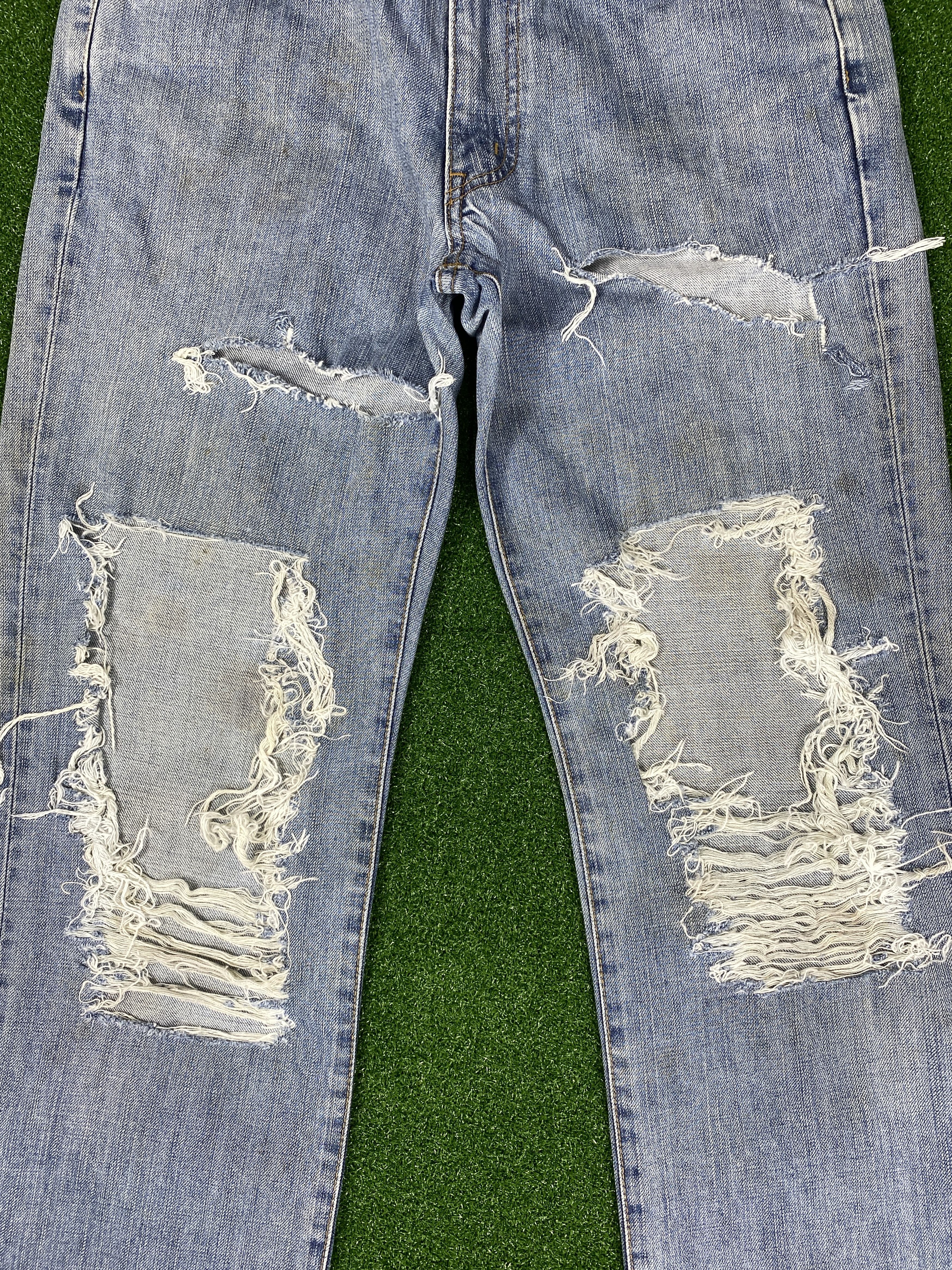 Edwin Vintage Edwin Distressed Mid Wash Jeans CP0030 Size US 30 / EU 46 - 3 Thumbnail