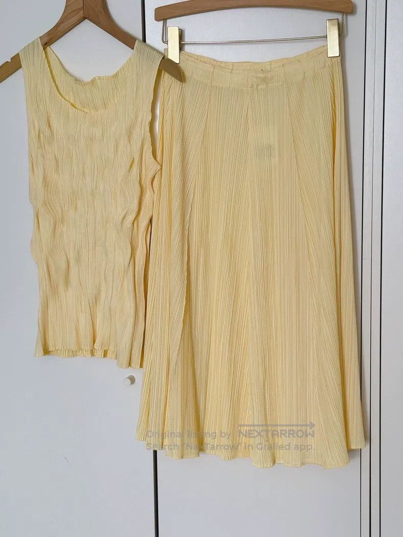 Issey Miyake Issey Miyake Yellow Tank Top Size L / US 10 / IT 46 - 3 Thumbnail