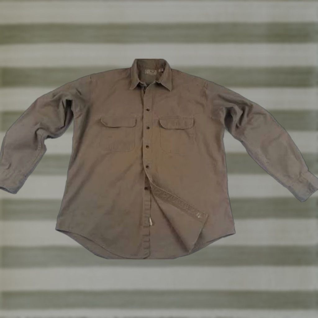 Vintage L.L. Bean Shirt Button-Up Khaki USA Made Full Button Long Sleeve Pockets Beige 31in Long Mens Large Casual Canvas Cotton Size US L / EU 52-54 / 3 - 1 Thumbnail