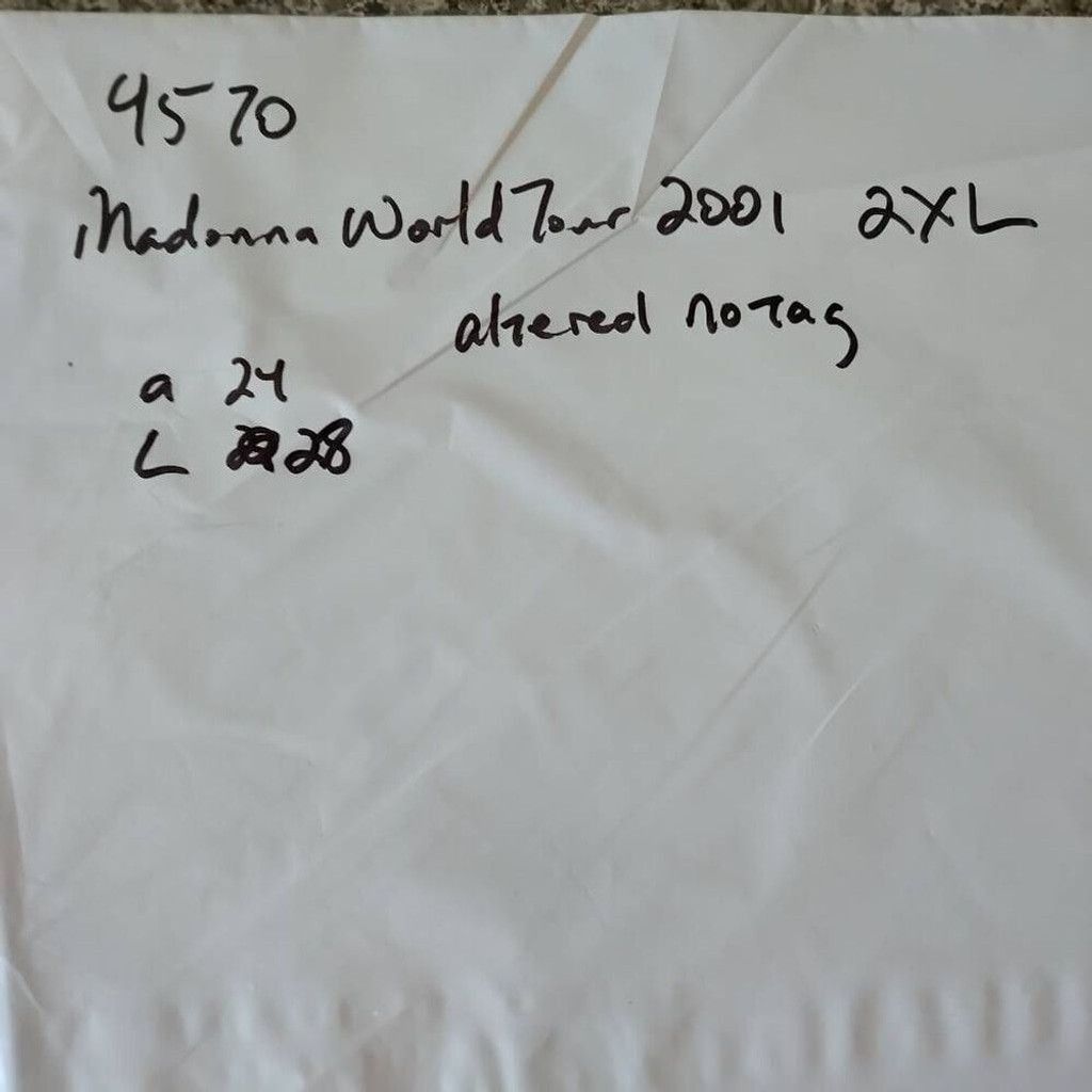 NBDN Nobrandedon Madonna World Tour 2001 Drowned Tour tshirt sz 2XL 4570 Size XXL / US 16-18 / IT 52-54 - 3 Thumbnail