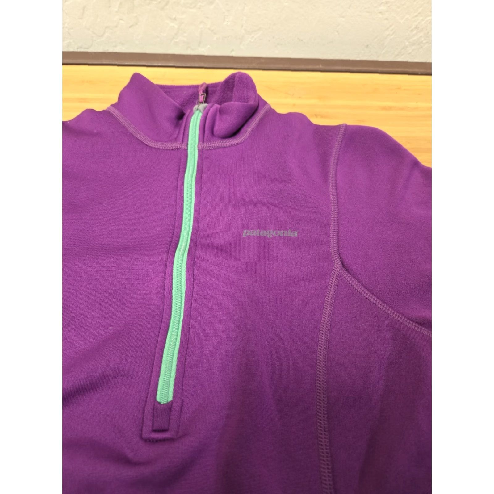 Patagonia VINTAGE Patagonia Womens Pullover Running Shirt 1/2 Zip Size Small Purple USA 1990s Womens Pullover Running Shirt Size S / US 4 / IT 40 - 4 Thumbnail