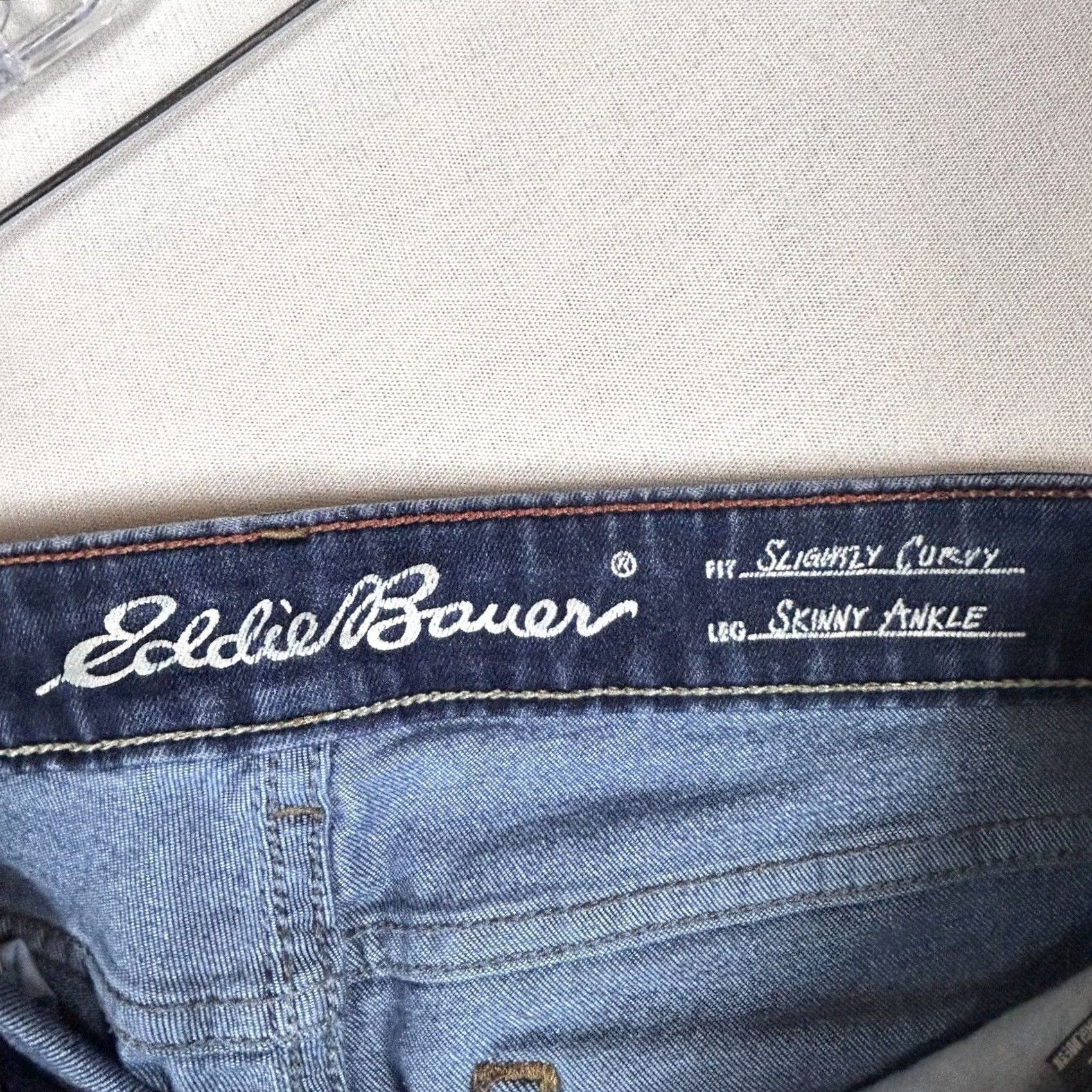 Eddie Bauer Eddie Bauer Jeans Womens Size 2 Blue Denim Low Rise Ankle Skinny Straight Leg 28in Inseam"} Size 26" / US 2 / IT 38 - 4 Thumbnail