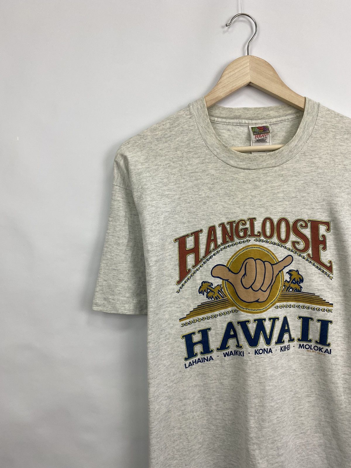 Fruit Of The Loom 🤙🏿 Vintage 90s Hang loose Surfing Hawaii Aloha t-shirt hype Size US L / EU 52-54 / 3 - 3 Thumbnail