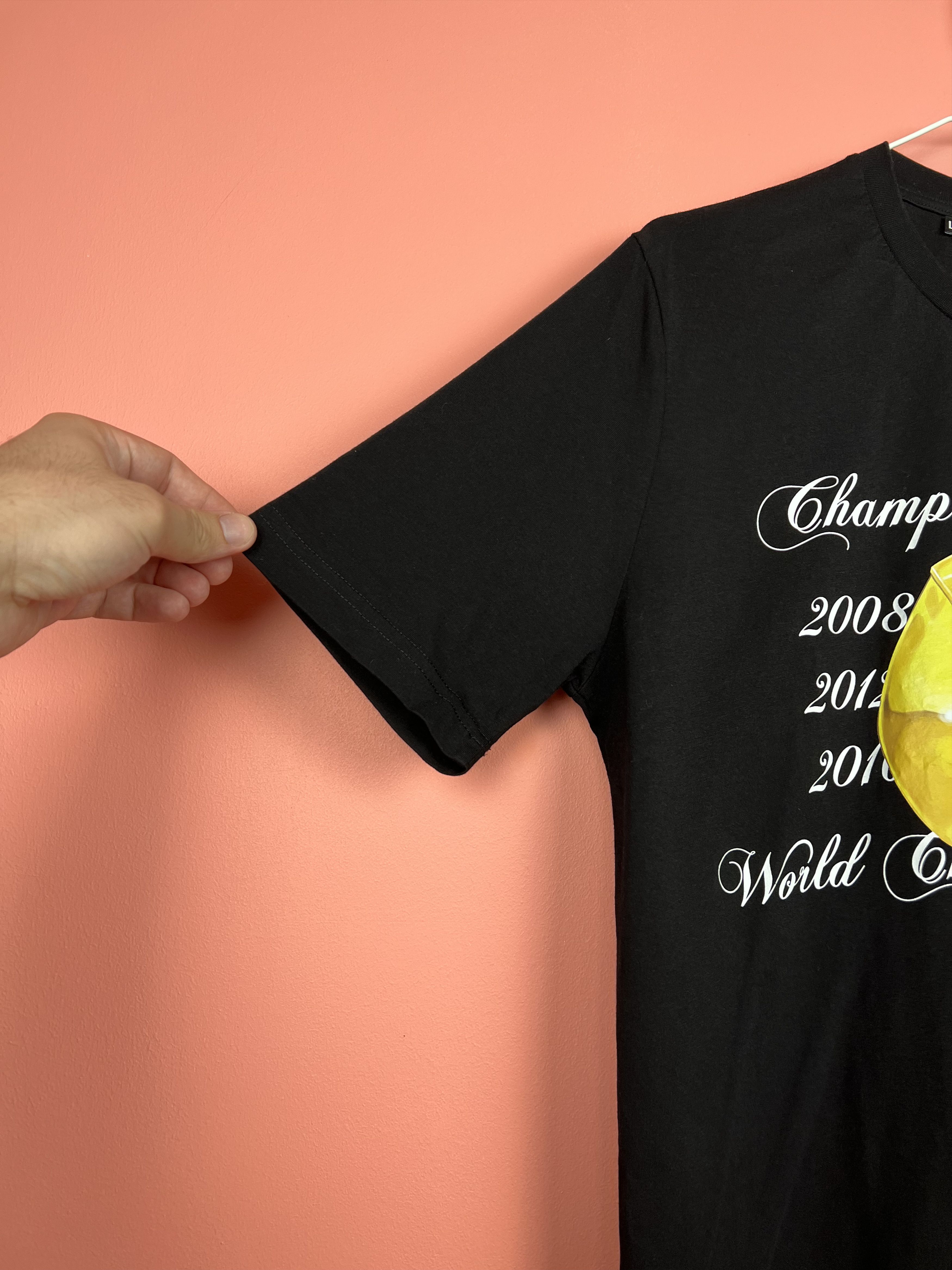 Moschino Love Moschino championship 2008 shirt tee casual men's Size L / US 10 / IT 46 - 4 Thumbnail