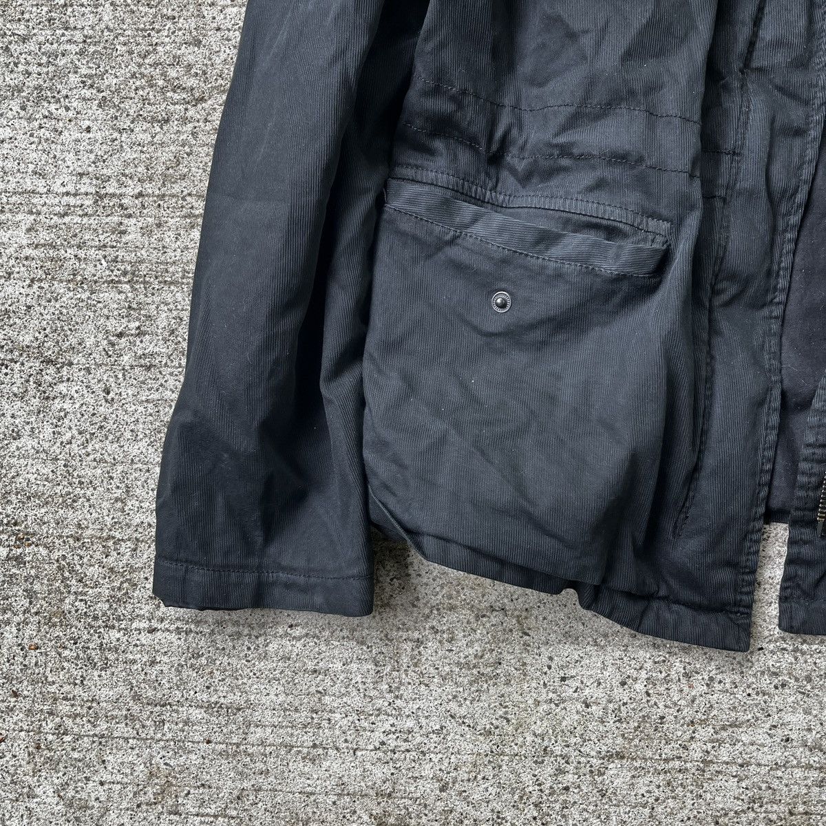 Vintage Vintage Black Multi Pocket Jacket Size L Y2K 00’s Size US L / EU 52-54 / 3 - 2 Thumbnail