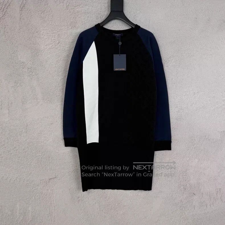 Louis Vuitton Louis Vuitton Black, white and blue color-blocked embossed Size L / US 10 / IT 46 - 1 Thumbnail