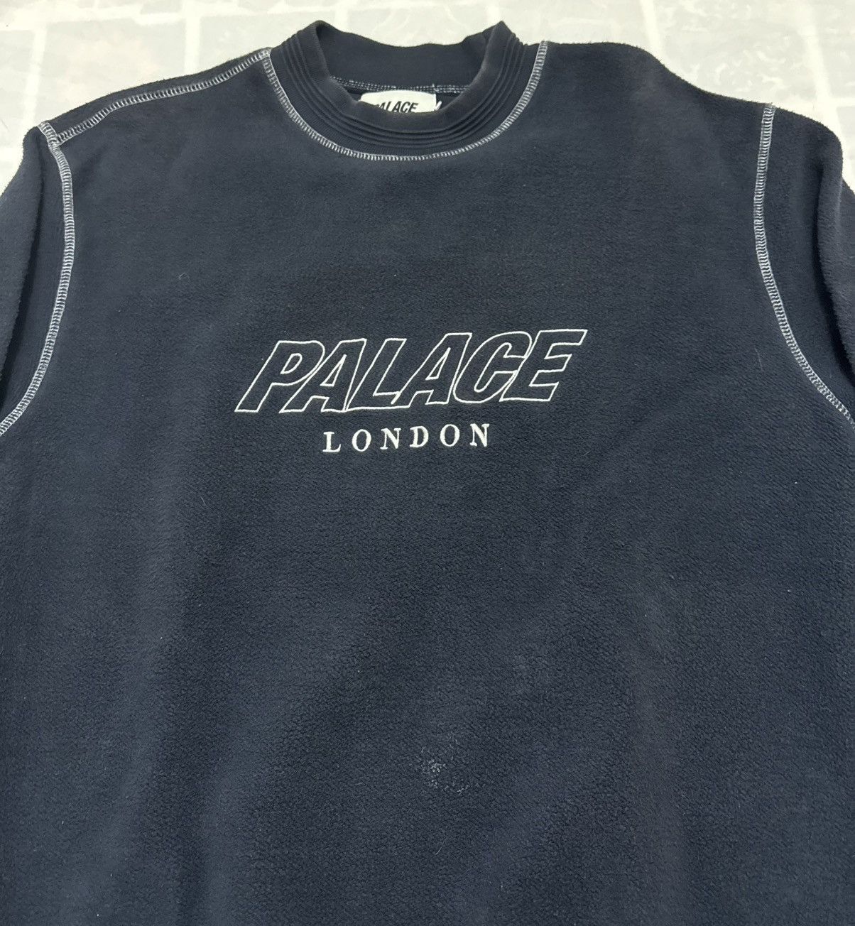 Palace Vintage Palace Crewneck Size US M / EU 48-50 / 2 - 1 Thumbnail