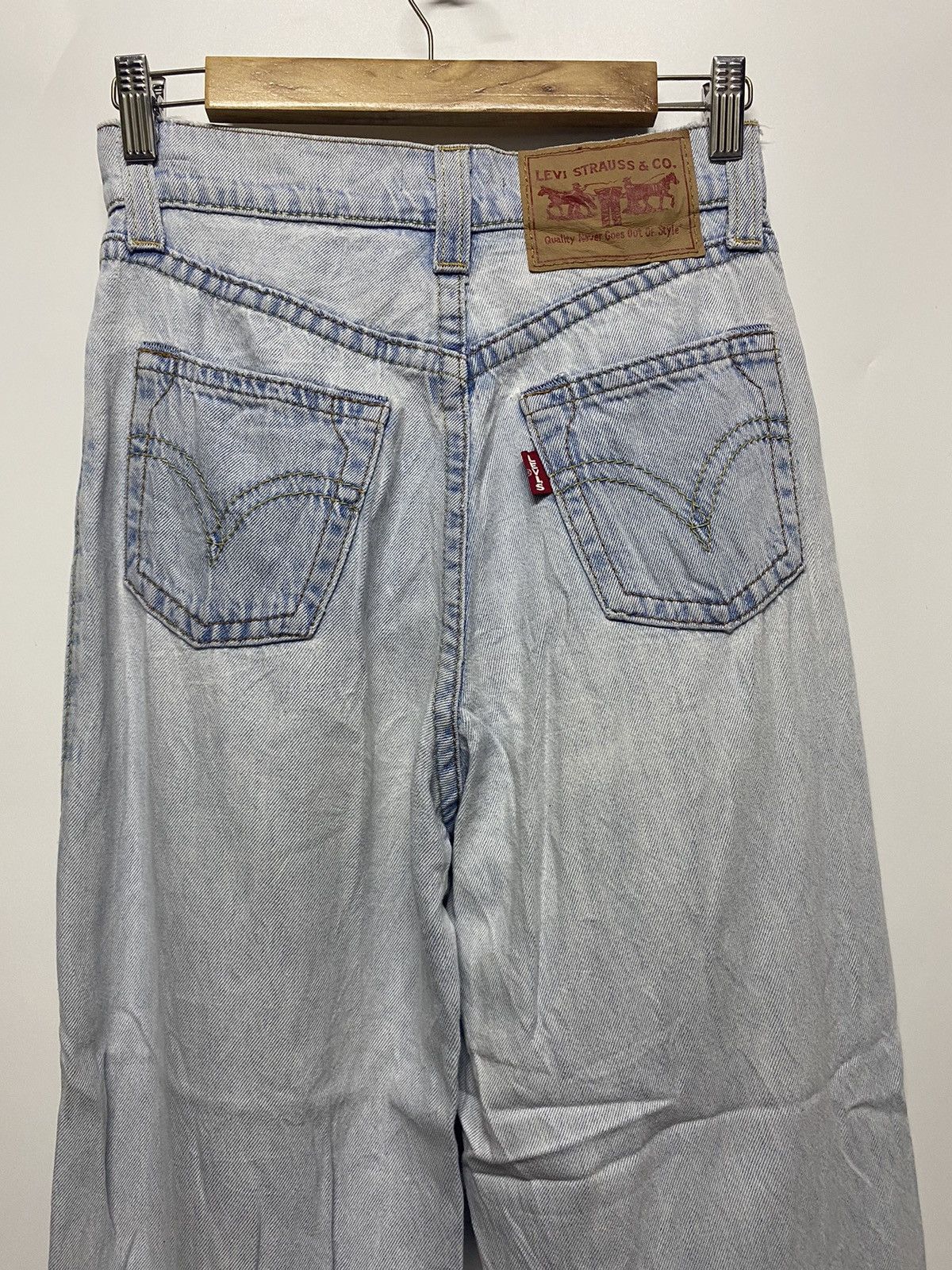 Levi's Levis Premium Jeans Distressed Denim Balloon Leg Big E Pants Size 26" / US 2 / IT 38 - 5 Thumbnail